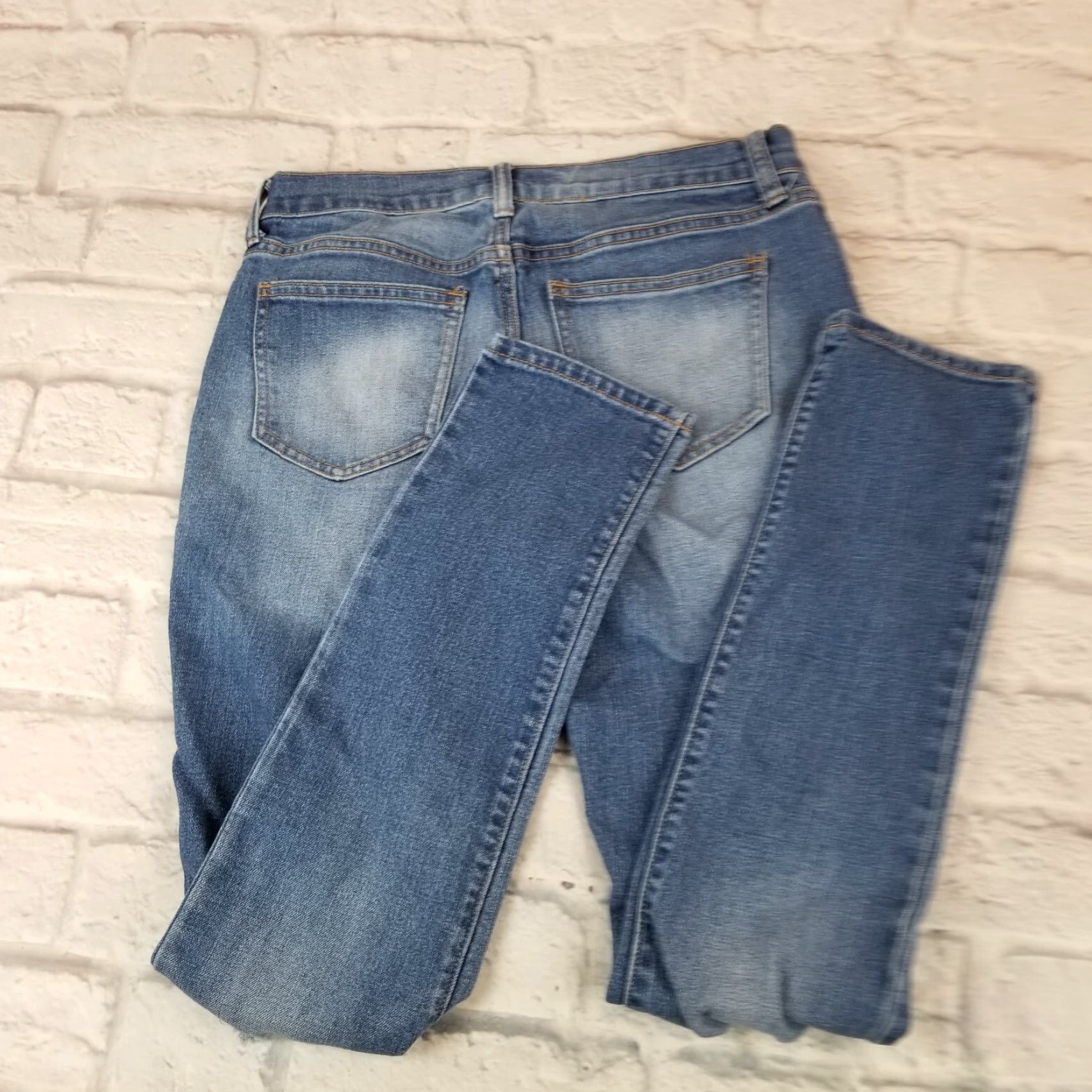 Old Navy Old Navy Jeans Womens The Sweetheart Distressed Size 2 Regular Straight Low Rise Jeans Size 26" / US 2 / IT 38 - 2 Thumbnail