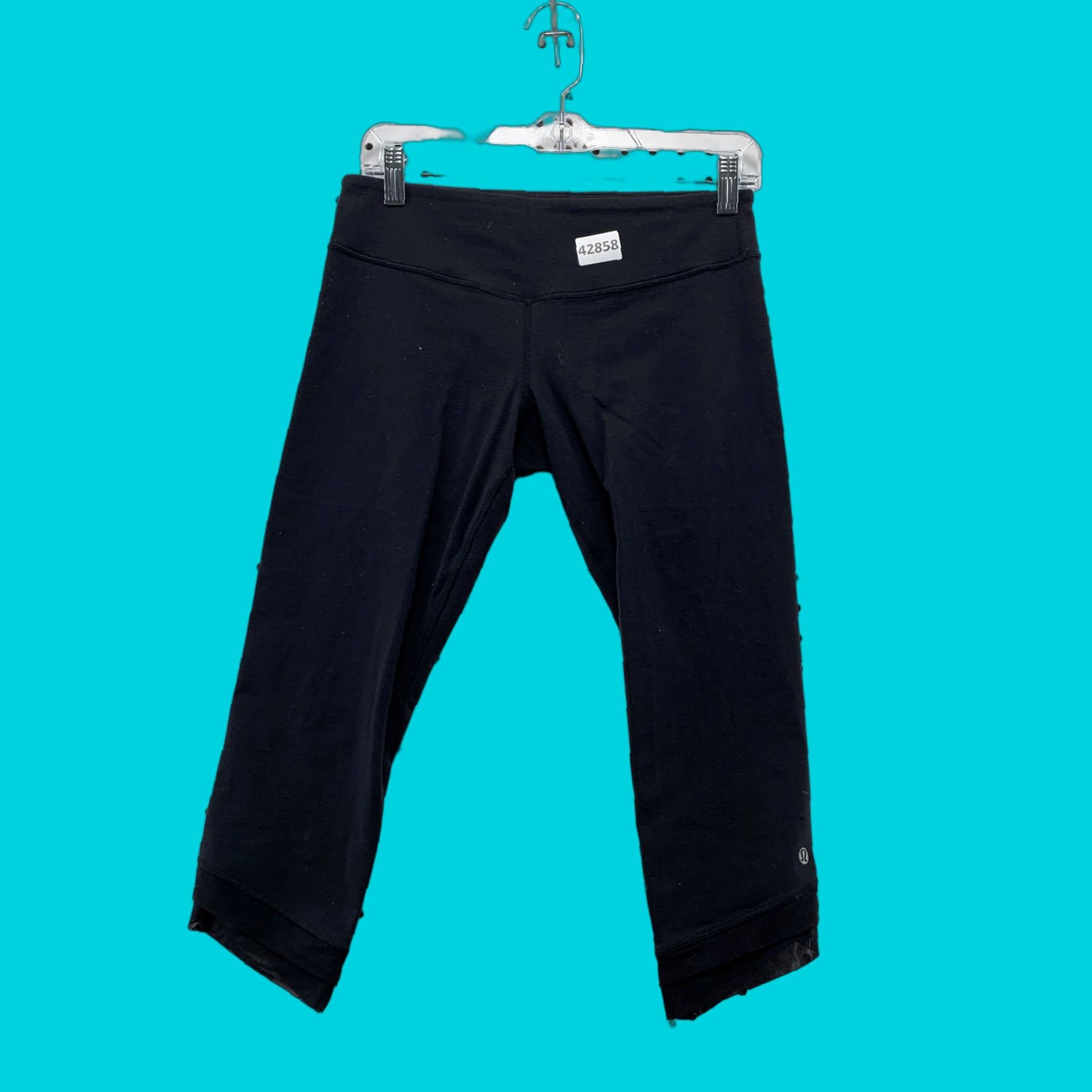 Lululemon Lululemon Black Cropped Leggings Women's Size 8 Active Yoga Athleisure Size 30" / US 8 / IT 44 - 1 Thumbnail
