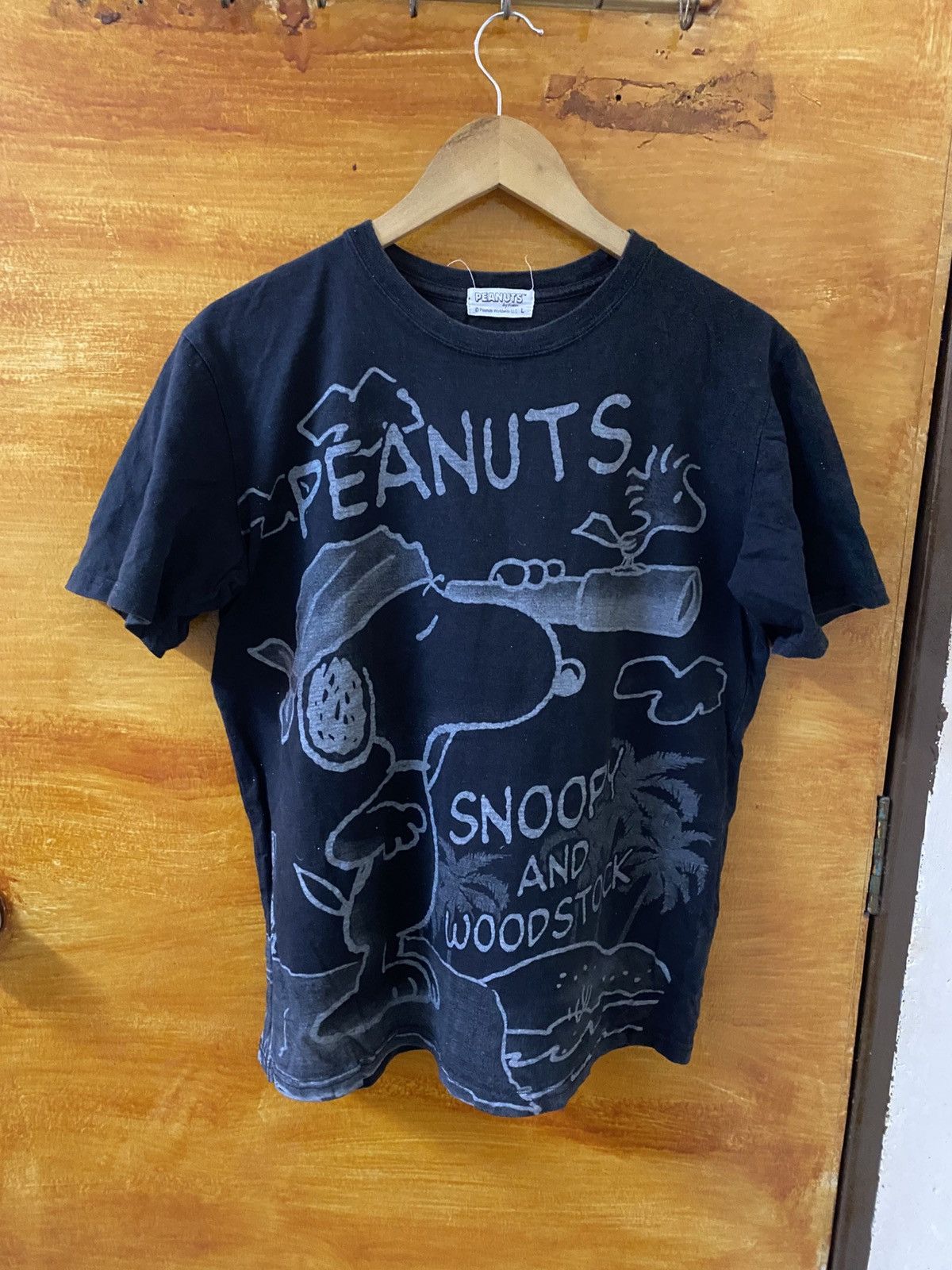 Peanuts Peanuts woodstrock world famous tees Size US M / EU 48-50 / 2 - 1 Thumbnail
