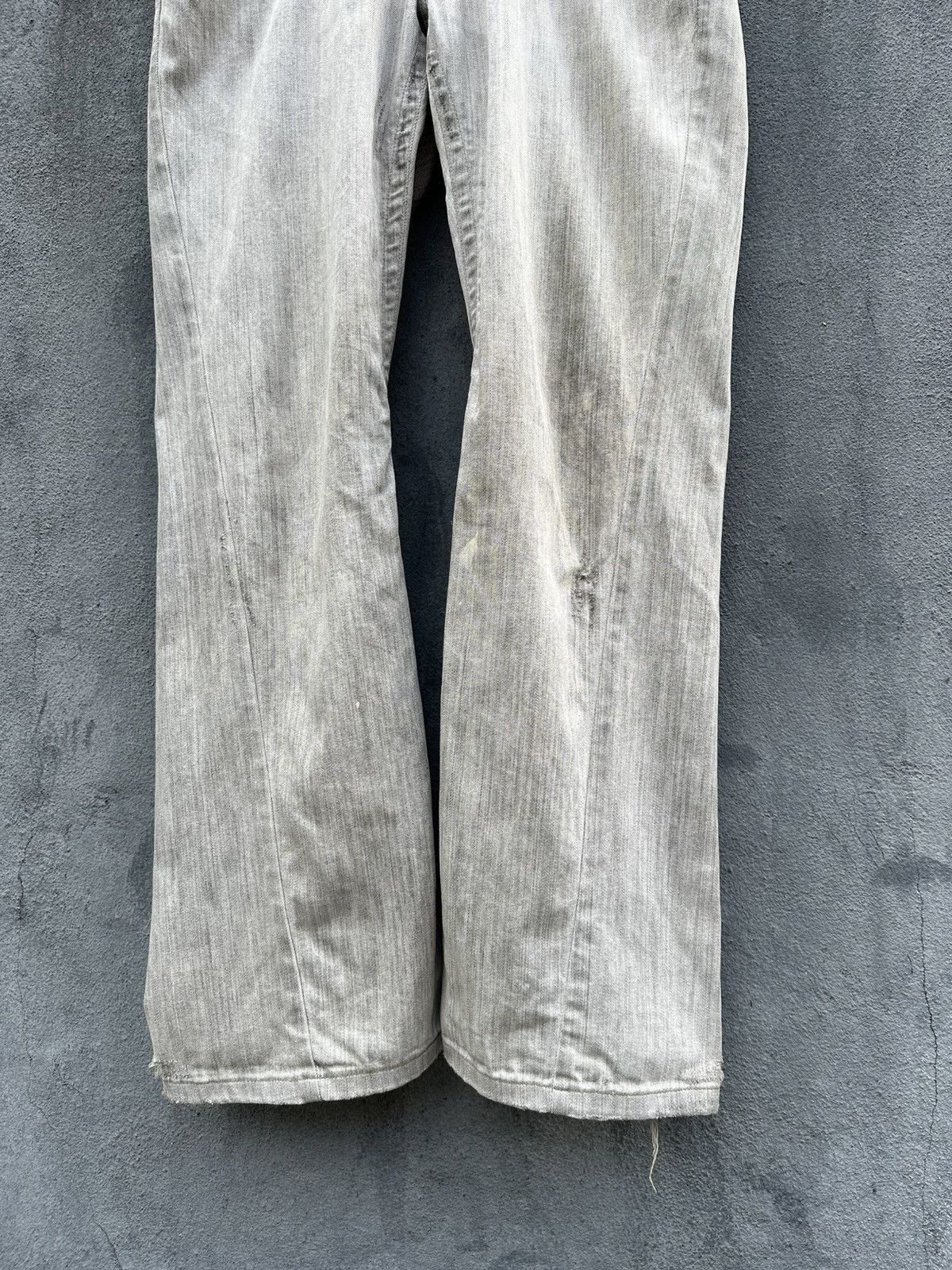 Emporio Armani 👹Vintage THRASHED Emporio Armani Baggy Flare Jeans Size US 33 - 8 Thumbnail