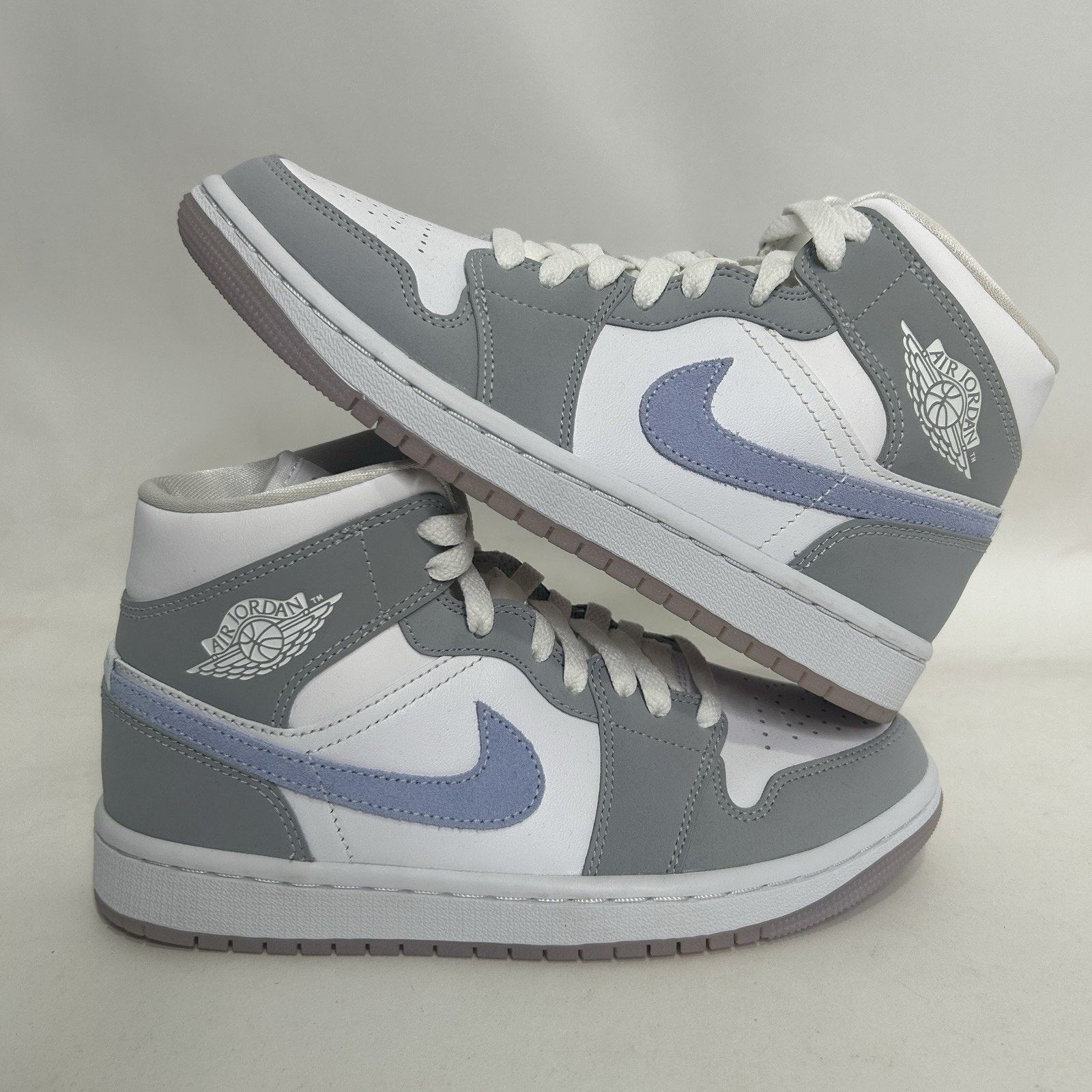 Jordan Brand Nike Air Jordan 1 Mid WMNS “Wolf Grey/Aluminum” Size US 6.5 / IT 36.5 - 1 Thumbnail