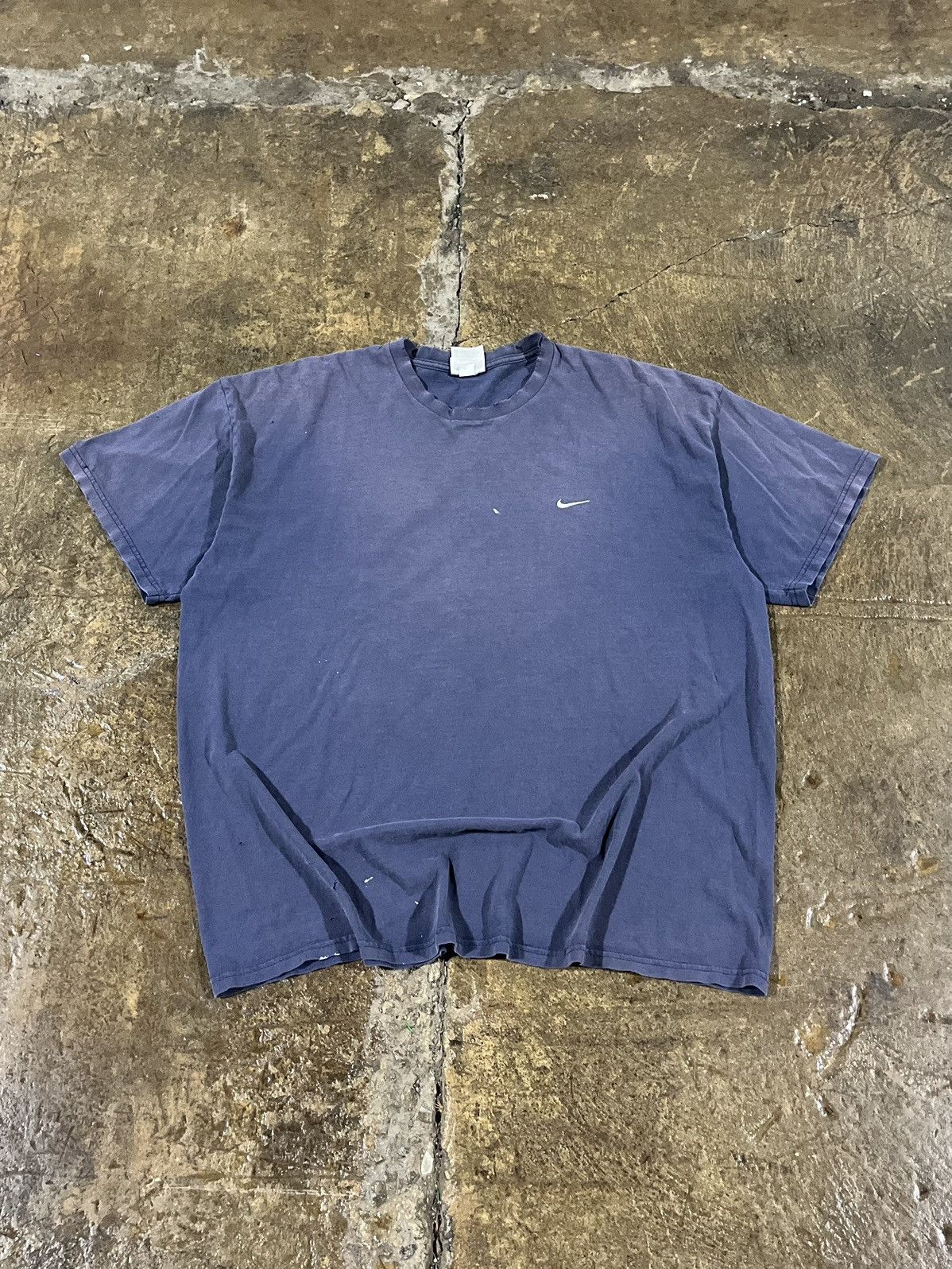 Nike × Vintage Crazy Vintage Y2K Nike Mini Swoosh Tee Faded Thrashed Skater Size US XXL / EU 58 / 5 - 1 Thumbnail