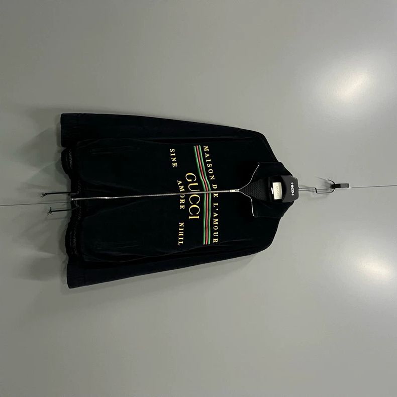 Gucci Gucci Black velvet embroidered logo zipper jacket 2502-Next Size US S / EU 44-46 / 1 - 1 Thumbnail