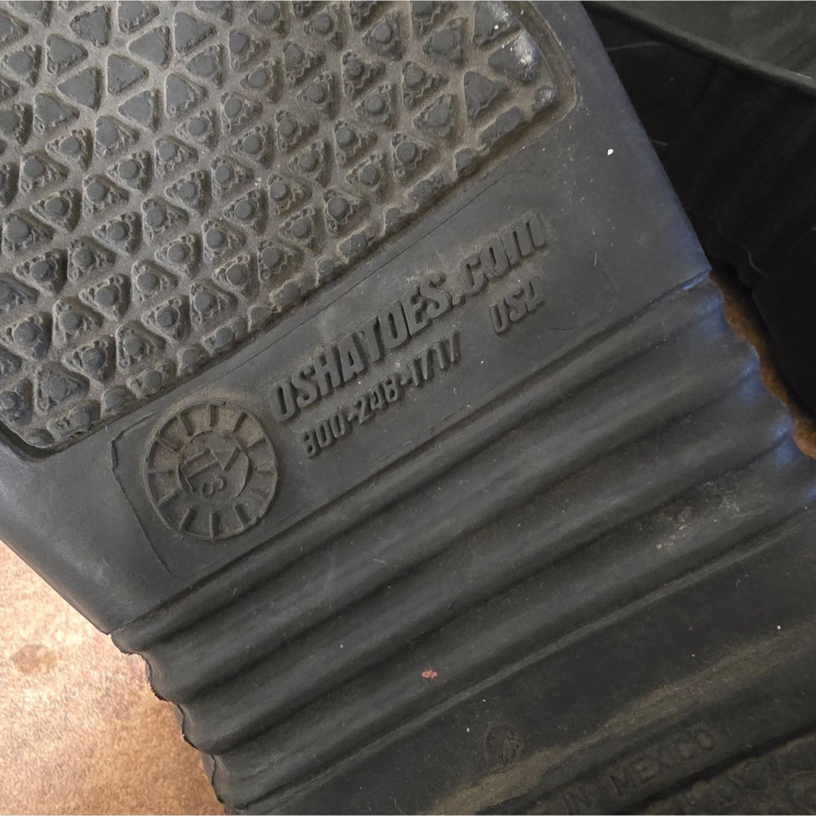 Other Black Composite Cap | OSHA TOES | Safety Overshoe Size US 6.5 / EU 39-40 - 6 Thumbnail