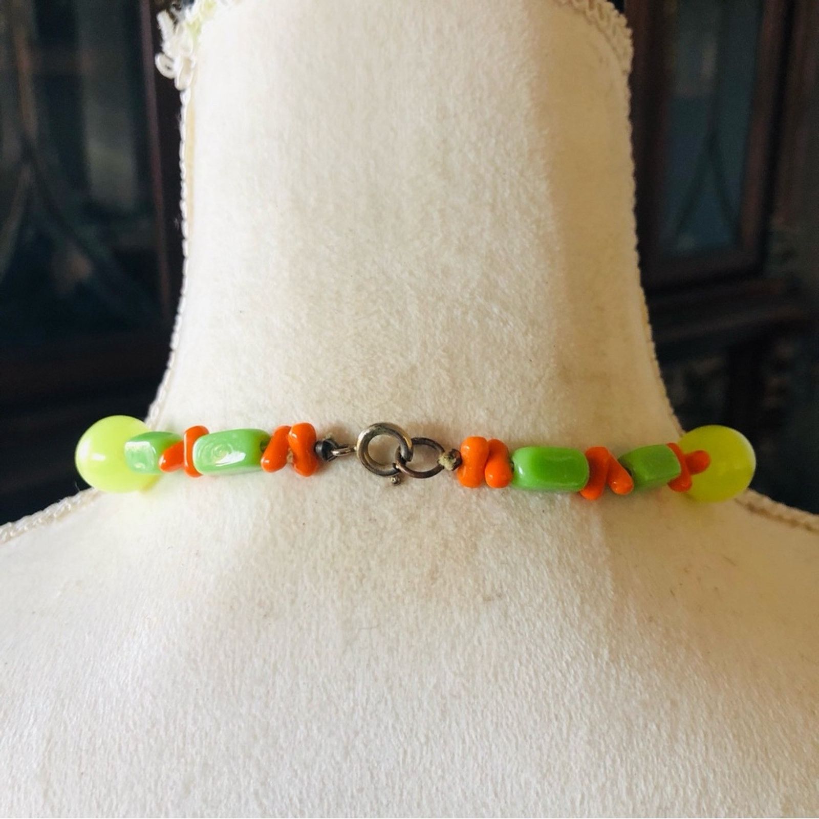 Vintage Vintage 60s-70s bright acrylic bead necklace Size ONE SIZE - 8 Thumbnail