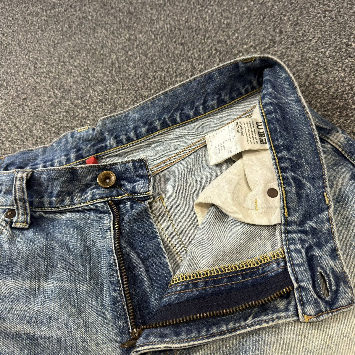 Undercover × Uniqlo 🔥🇯🇵 Vintage Japanese Uniqlo S002 UJ Distressed Denim Size US 34 / EU 50 - 13 Thumbnail