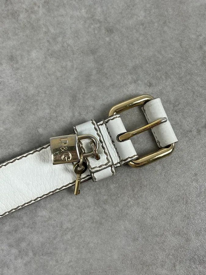 Dolce & Gabbana 2000s Dolce & Gabbana Lock Buckle White Leather Belt Size ONE SIZE - 5 Thumbnail