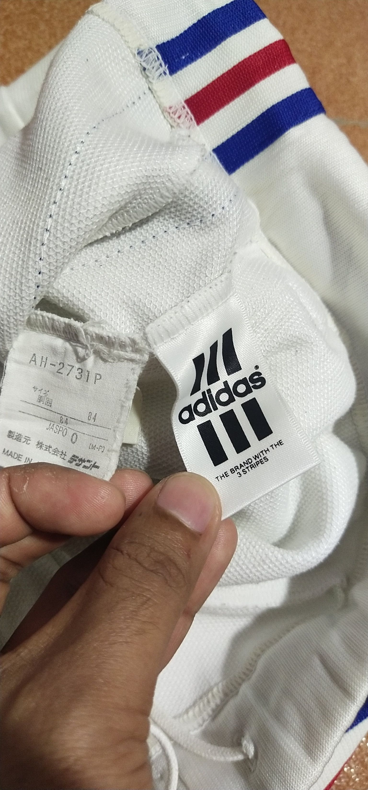 Adidas Vintage Adidas Track Pant Size-36-40inchs Size US 36 / EU 52 - 7 Thumbnail