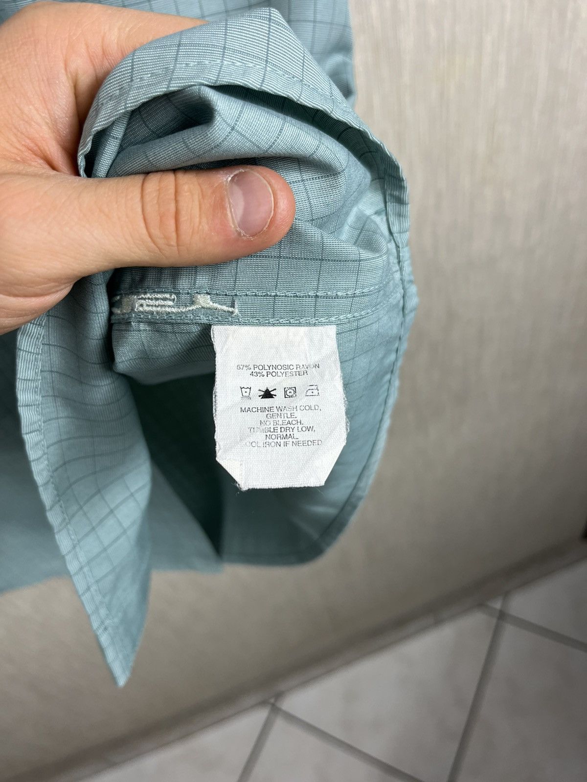 Oakley Vintage Oakley checked gorpcore pocket shirt with small logo Size US XL / EU 56 / 4 - 17 Thumbnail
