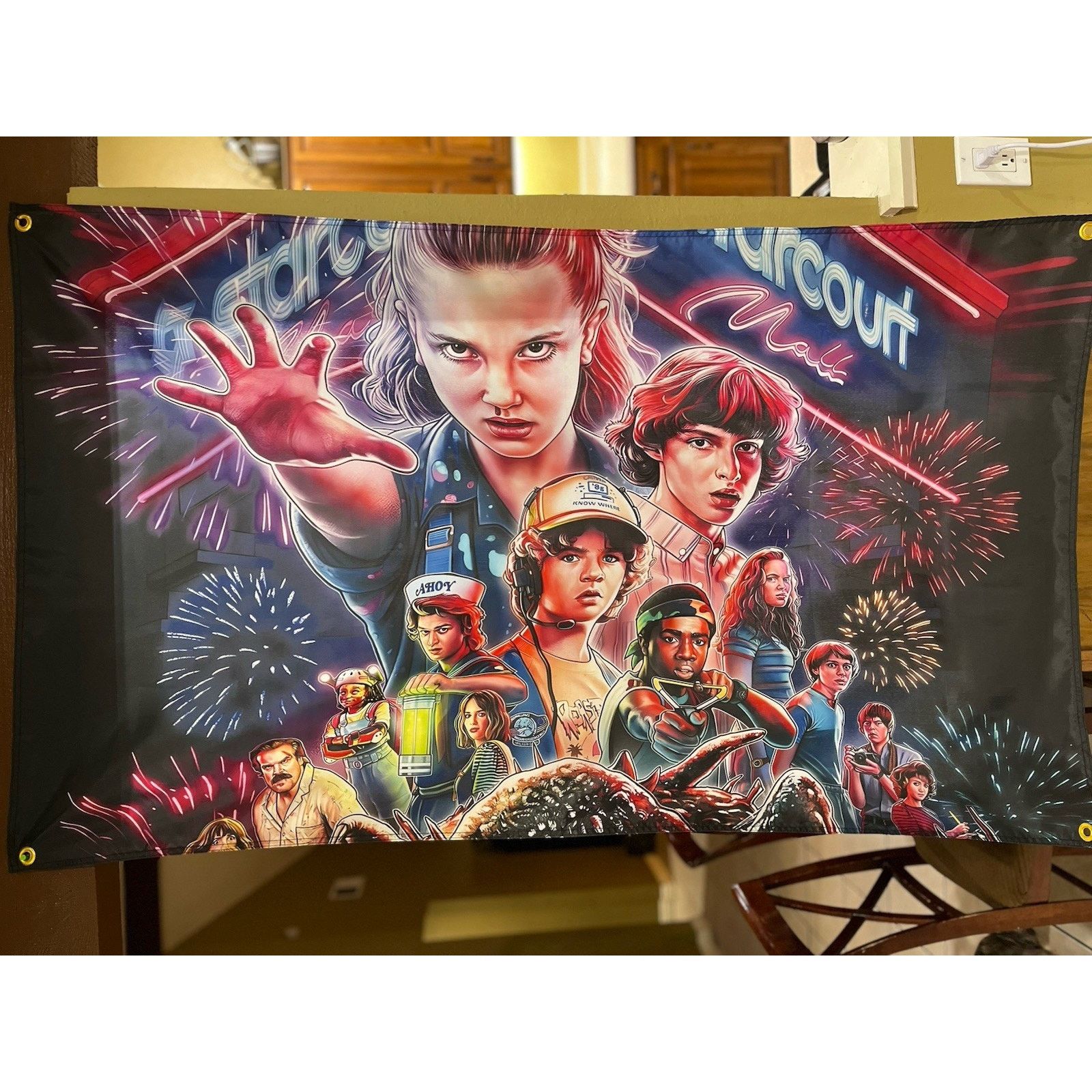 LEGO STRANGER THINGS 5' Starcourt Mall Flag Mind Flayer Upside Size ONE SIZE - 1 Thumbnail