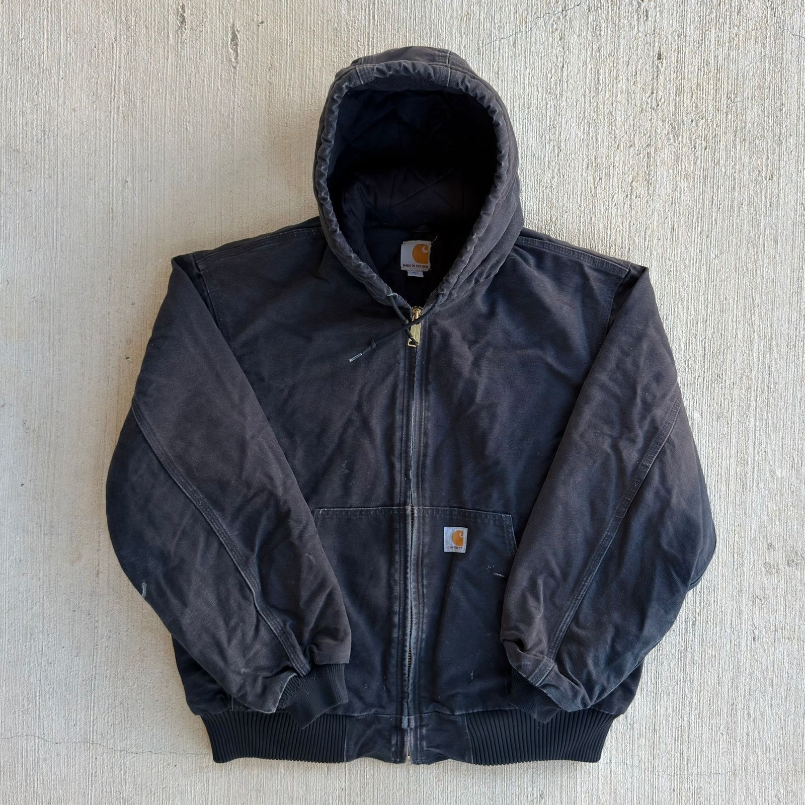 Carhartt × Vintage Carhartt J140 BLK faded black hooded work wear jacket Size US L / EU 52-54 / 3 - 1 Thumbnail