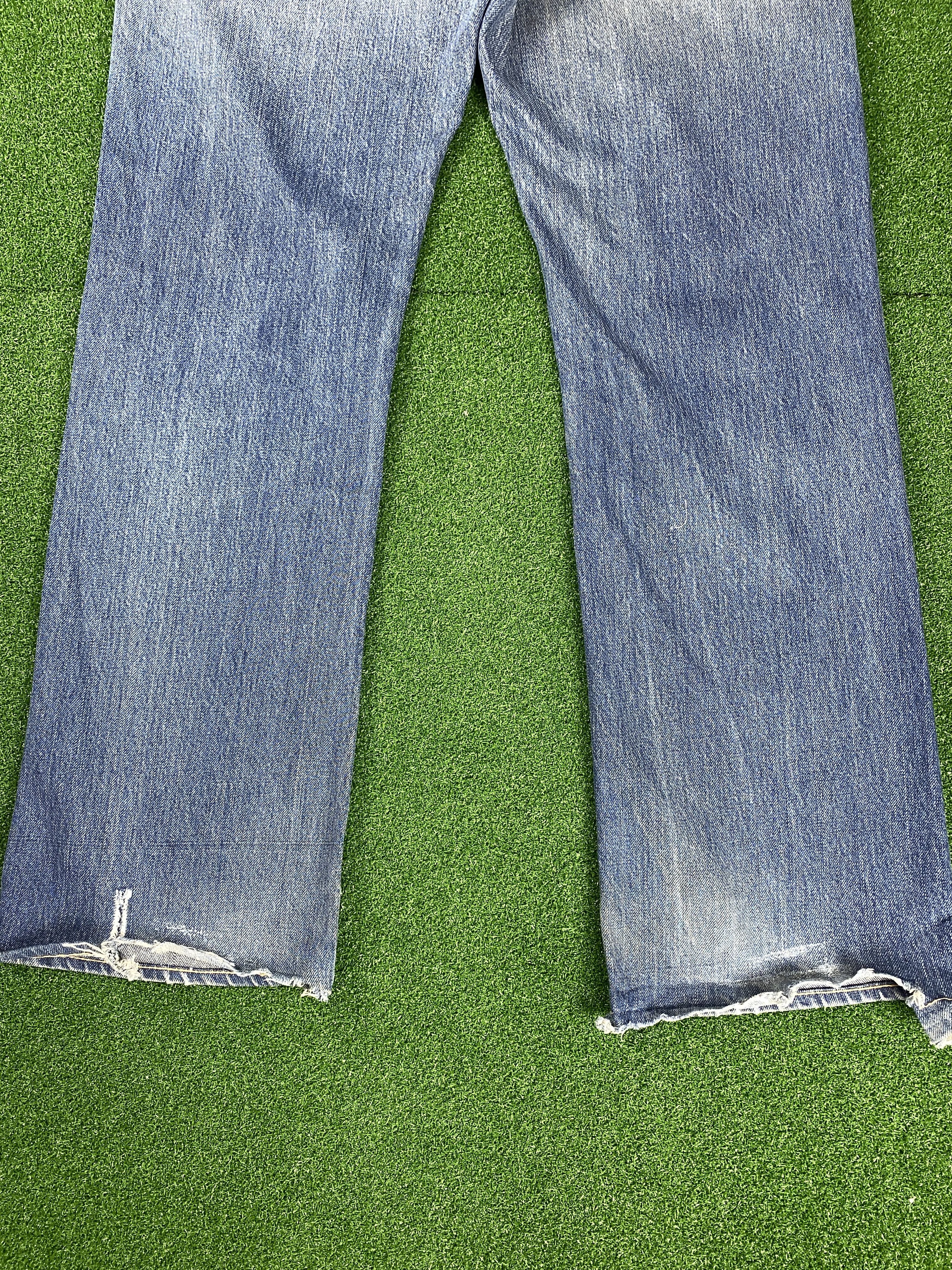 Japanese Brand Vintage Japanese Brand Distressed Faded Blue Jeans CP0065 Size US 34 / EU 50 - 10 Thumbnail