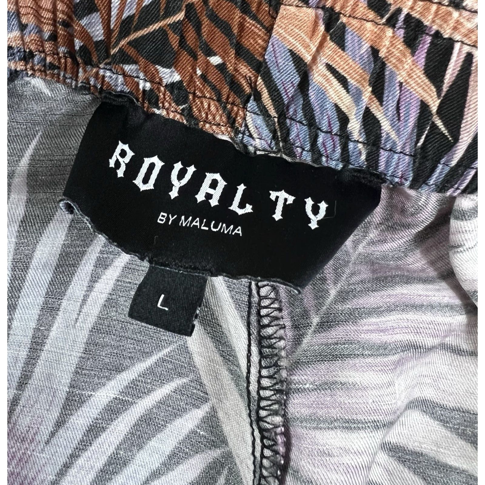 Vintage Mens Royalty by Maluma Shorts With Pockets Size Large Size US 33 - 3 Thumbnail