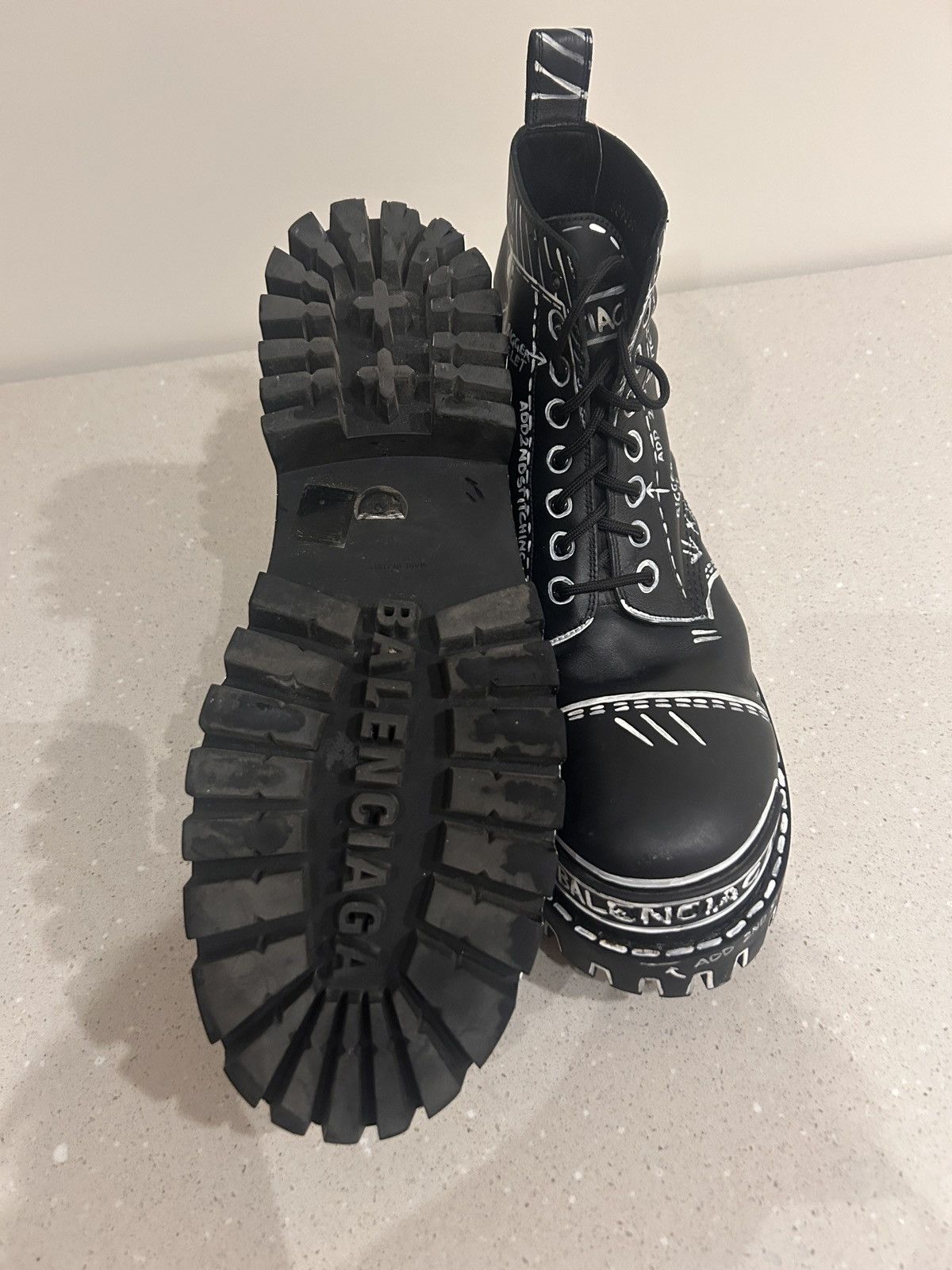 Balenciaga Balenciaga blueprint strikes Size US 11.5 / EU 44-45 - 2 Thumbnail