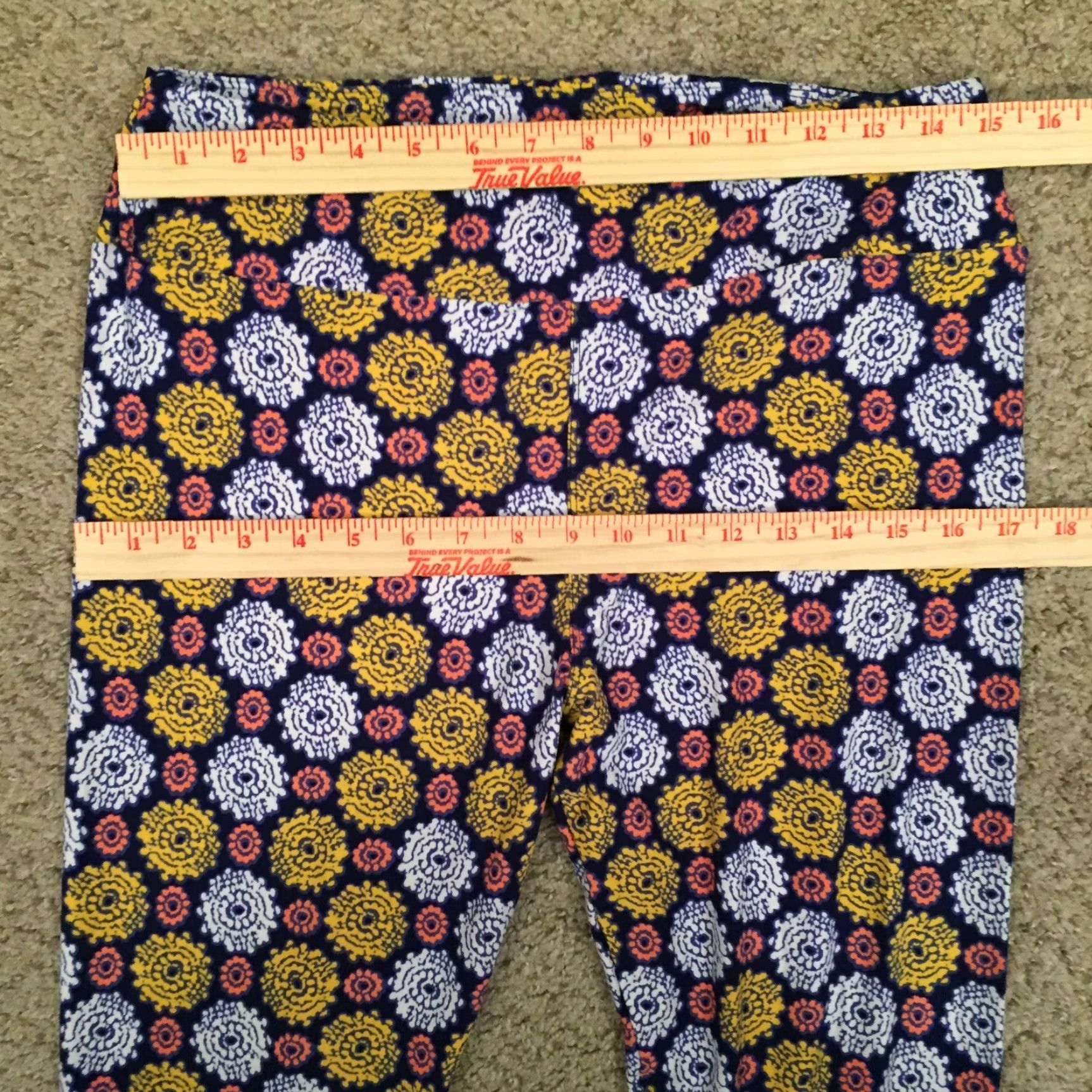 Vintage LuLaRoe Tall & Curvy Leggings Floral Blue Jogger Elastic Waist Women 32 Inseam 27" TS Casual Vintage? Size 24" / US 00 / IT 34 - 2 Thumbnail