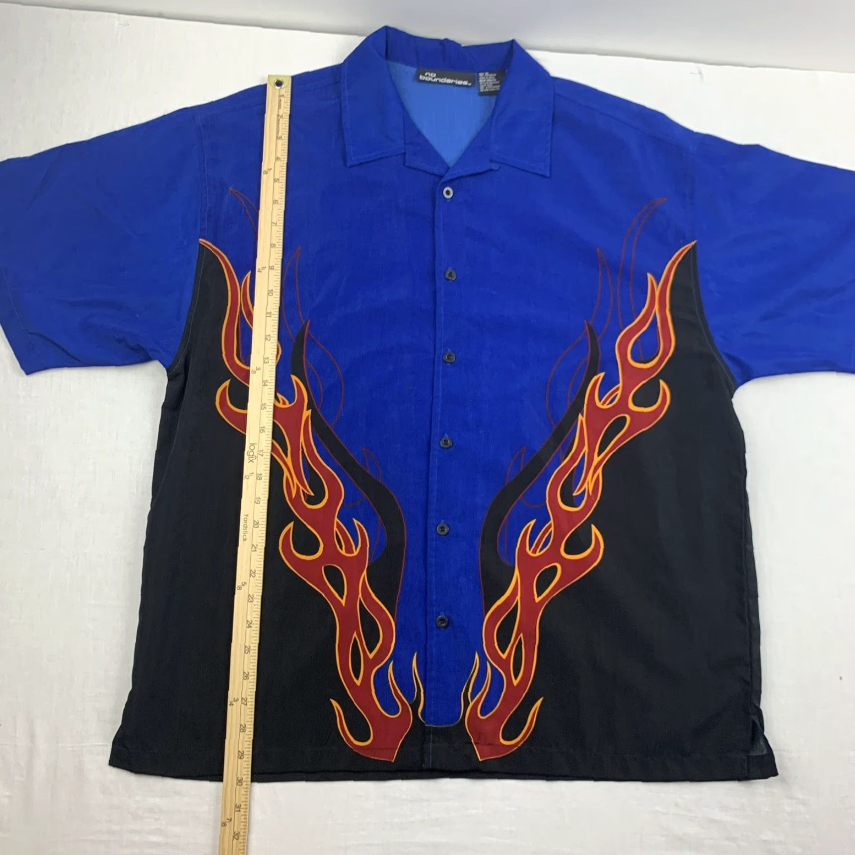 Vintage VINTAGE No Boundaries Button Up Shirt Adult XL Blue Flames Grunge Y2K USA Baggy USA Mens Button-Up Shirt XL Blue Flames Grunge 90s Size US XL / EU 56 / 4 - 4 Thumbnail