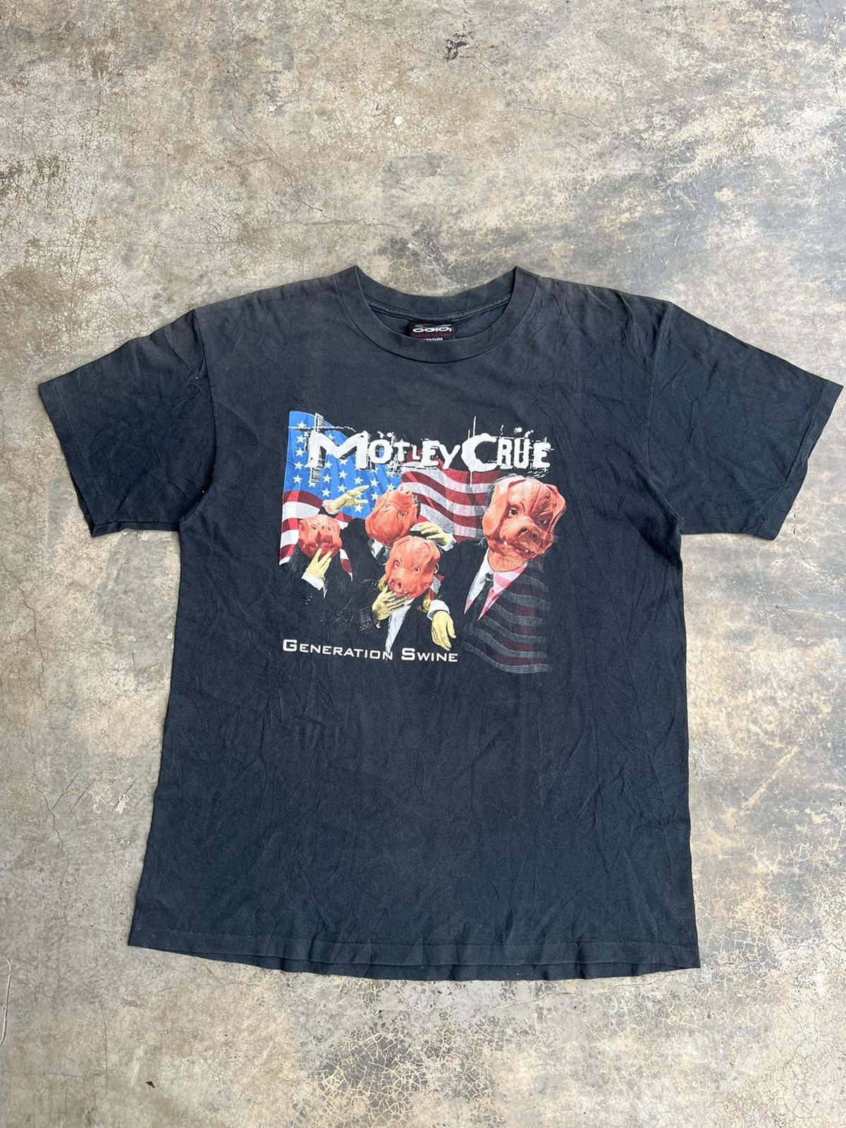 Band Tees (L) Vintage 1997 Motley Crue Generation Swine Pig Band Tees Size US L / EU 52-54 / 3 - 1 Thumbnail
