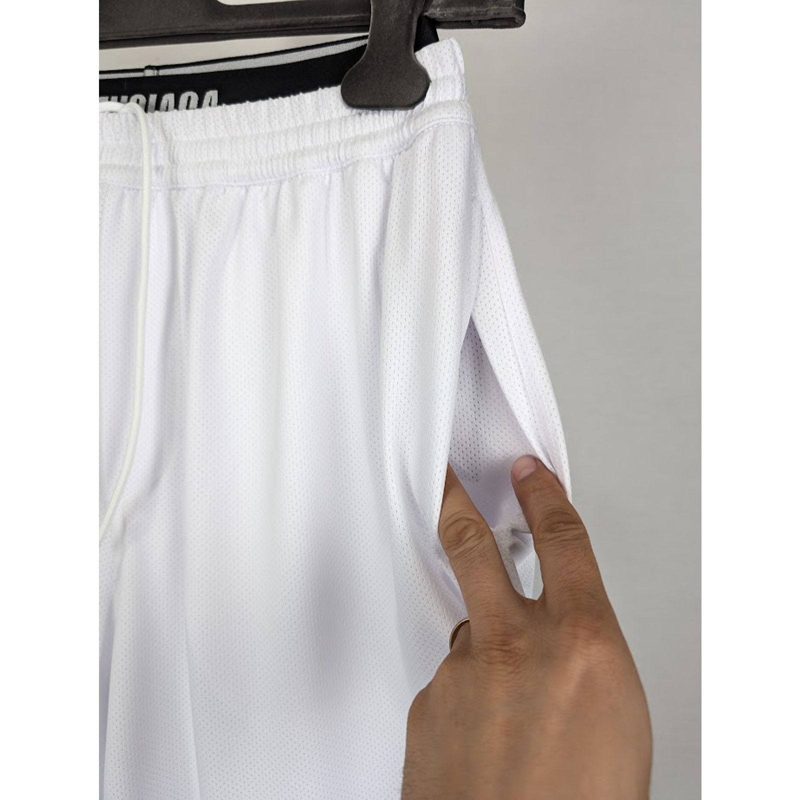 Balenciaga o1rshd1 Q:2 / Technical Mesh Swim Short in White Size US 36 / EU 52 - 8 Thumbnail