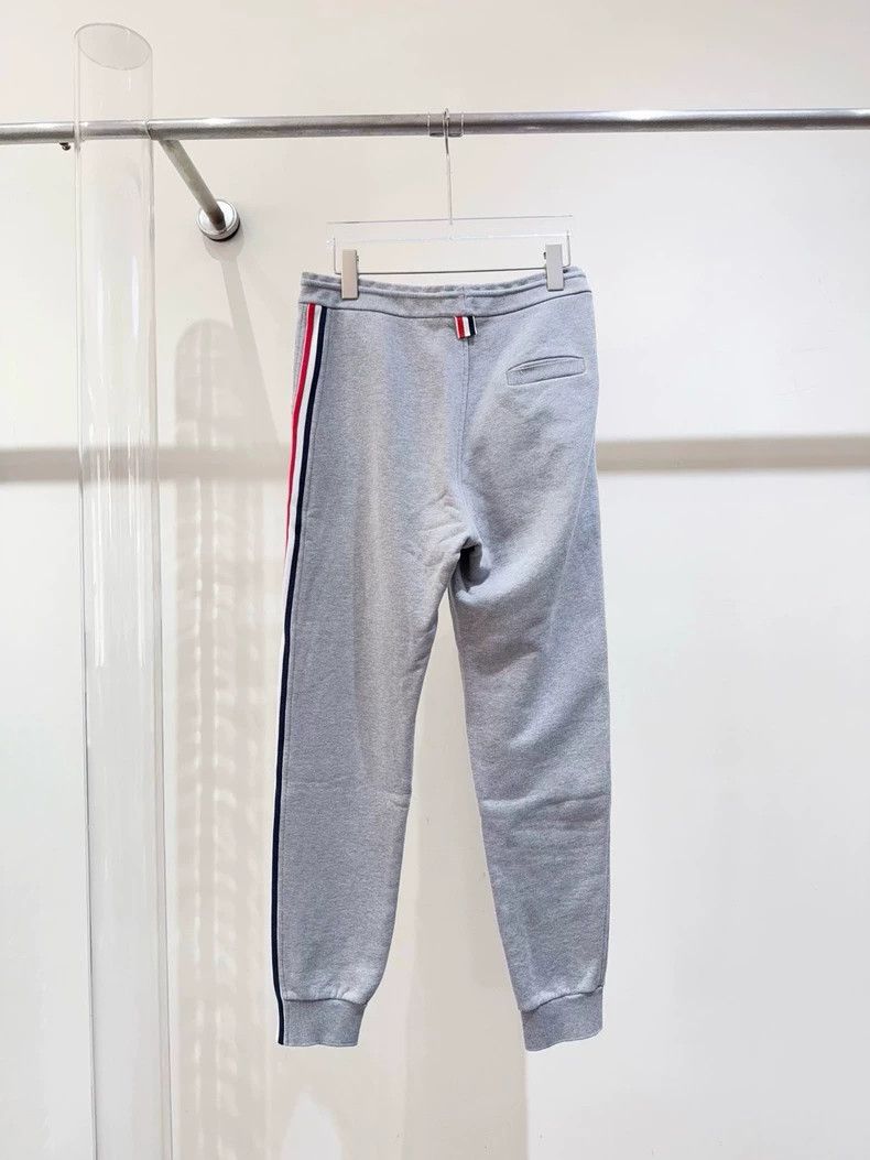 Thom Browne thom browne Size 1 Gray sweatpants 2503-Nextarrow Size US 30 / EU 46 - 3 Thumbnail
