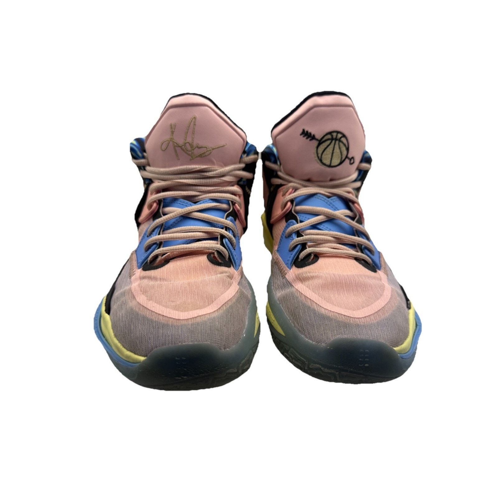 Nike Size 9 - Nike Kyrie Infinity Mid Valentine's Day Size US 9 / EU 42 - 7 Thumbnail