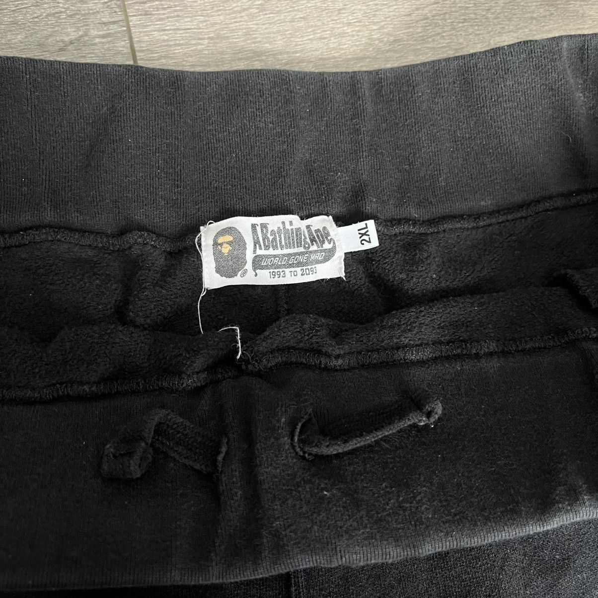 Bape A Bathing Ape Bape Busy Works Shark Sweatpants WGM Black XXL Size US 38 / EU 54 - 5 Thumbnail