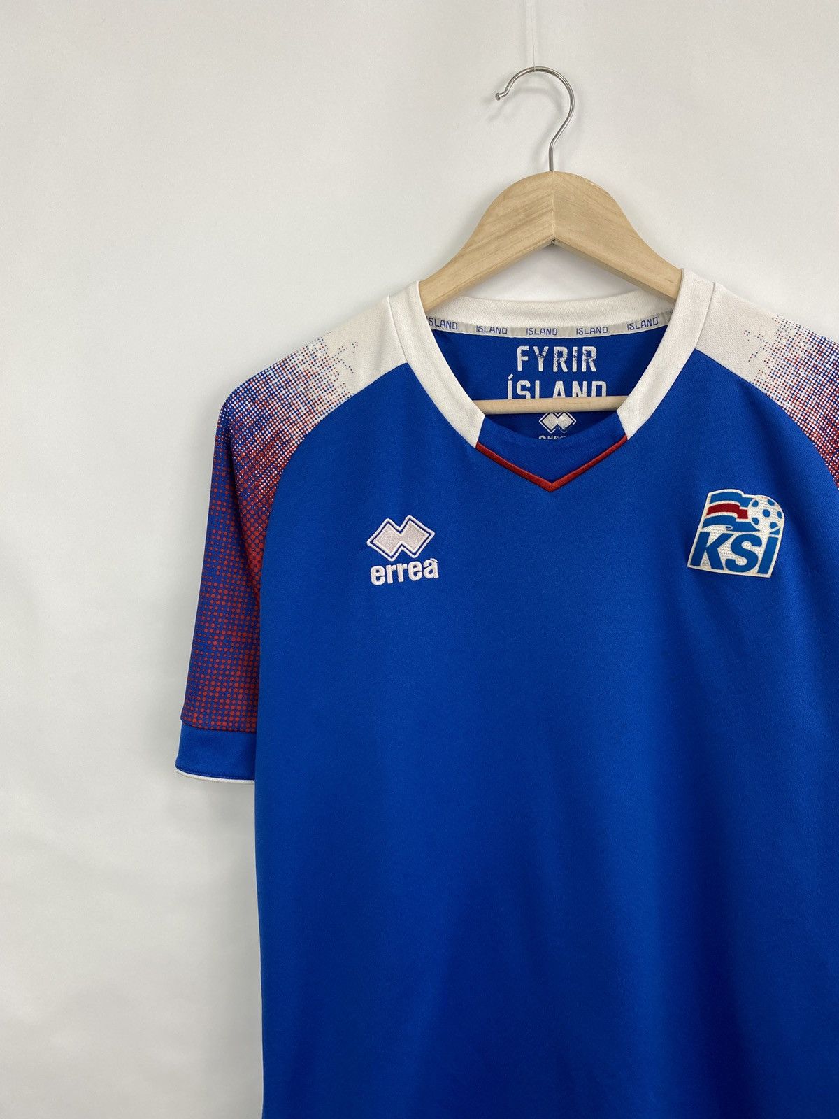 Errea 🇮🇸 Vintage Errea Iceland KSI Soccer Jersey Blokecore Rare Size US L / EU 52-54 / 3 - 2 Thumbnail