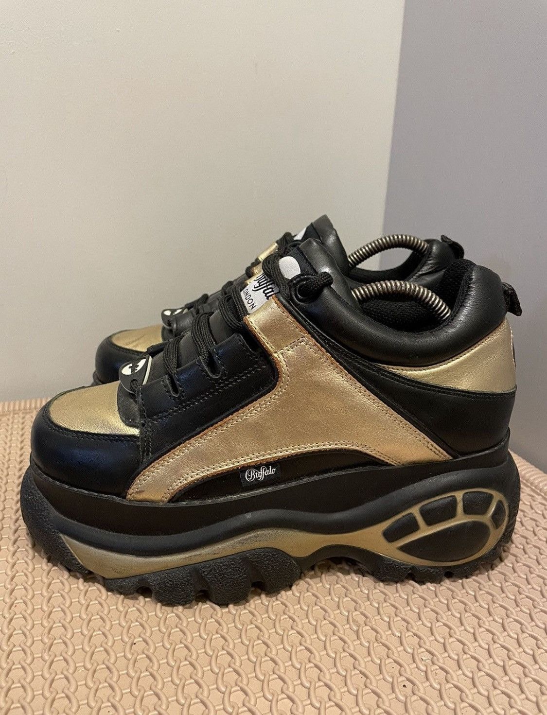 Buffalo London Buffalo London Vintage Platform Boots Sneakers Size US 8 / IT 38 - 3 Thumbnail