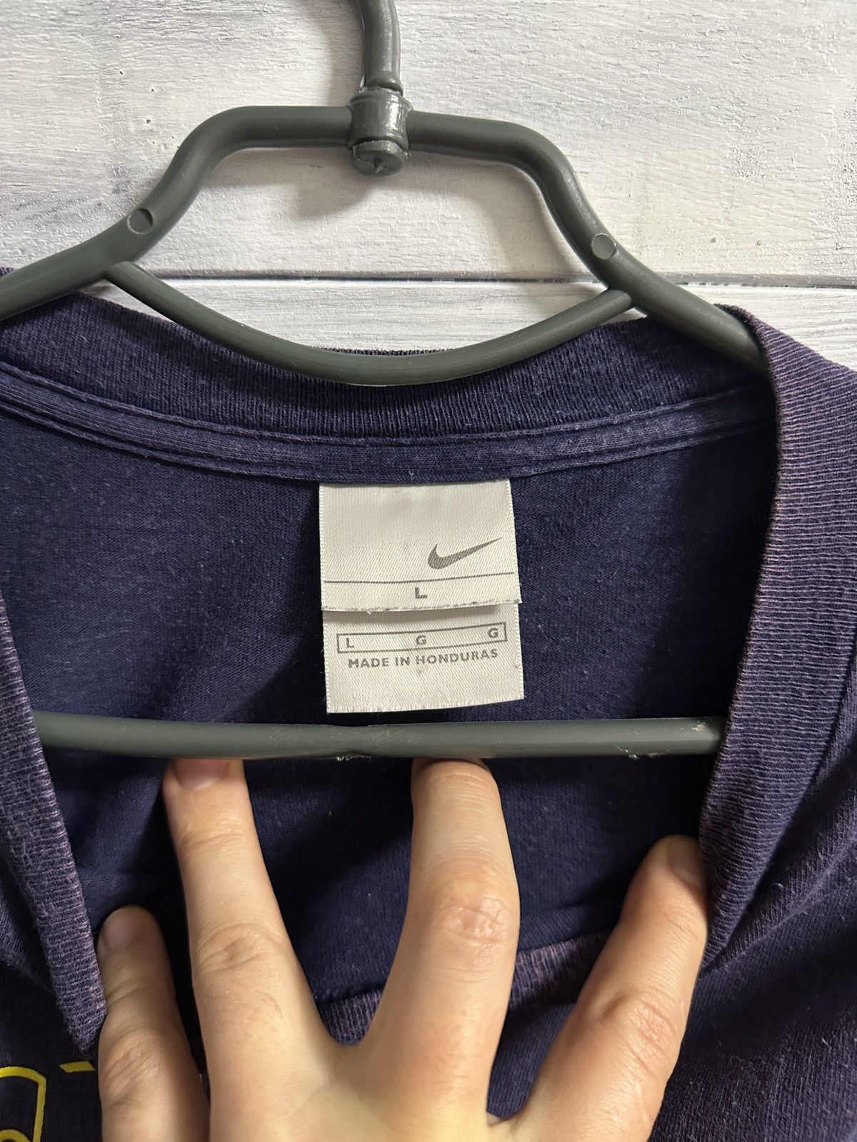 Vintage Rare Vintage T-Shirt Nike Centr Logo Swoosh Y2K Size US L / EU 52-54 / 3 - 8 Thumbnail