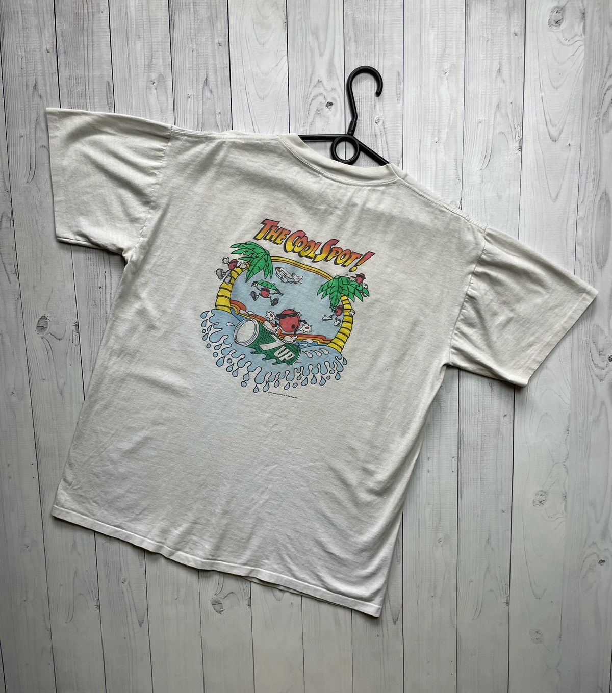 Vintage Vintage 7up tee logo rare SevenUp The cool spot size L 1991 Size US L / EU 52-54 / 3 - 1 Thumbnail