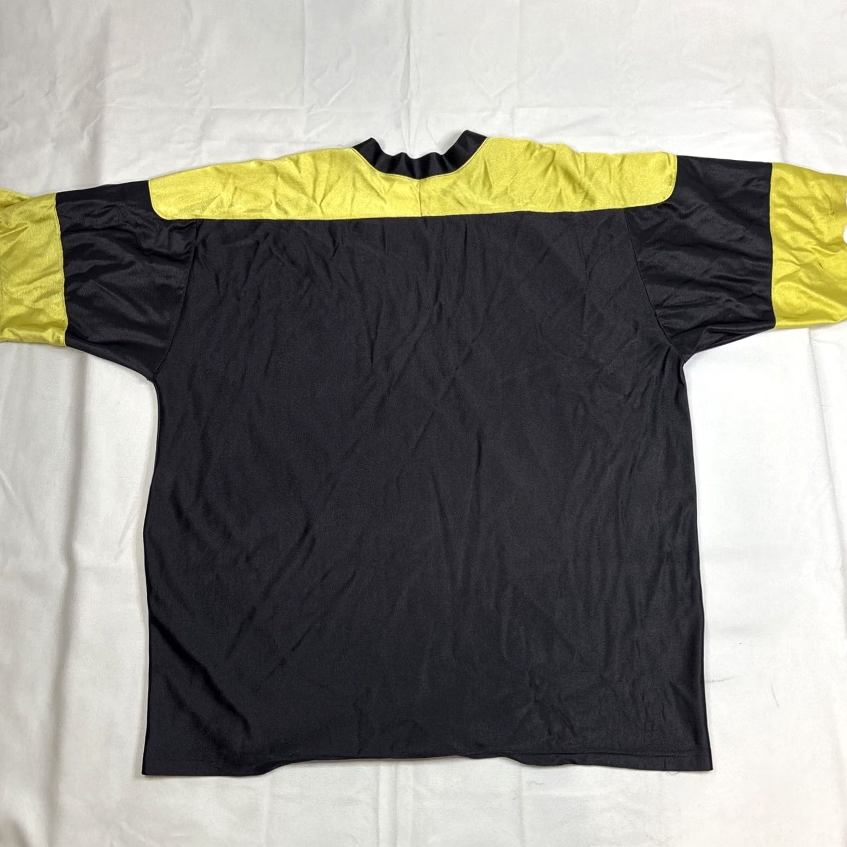 Nike VINTAGE Nike Y2K Jersey Cut Tag XXL Short Sleeve Black Yellow Men Mens Short Sleeve Jersey Nike Y2K 2000s Casual Activewear Size US XXL / EU 58 / 5 - 6 Thumbnail