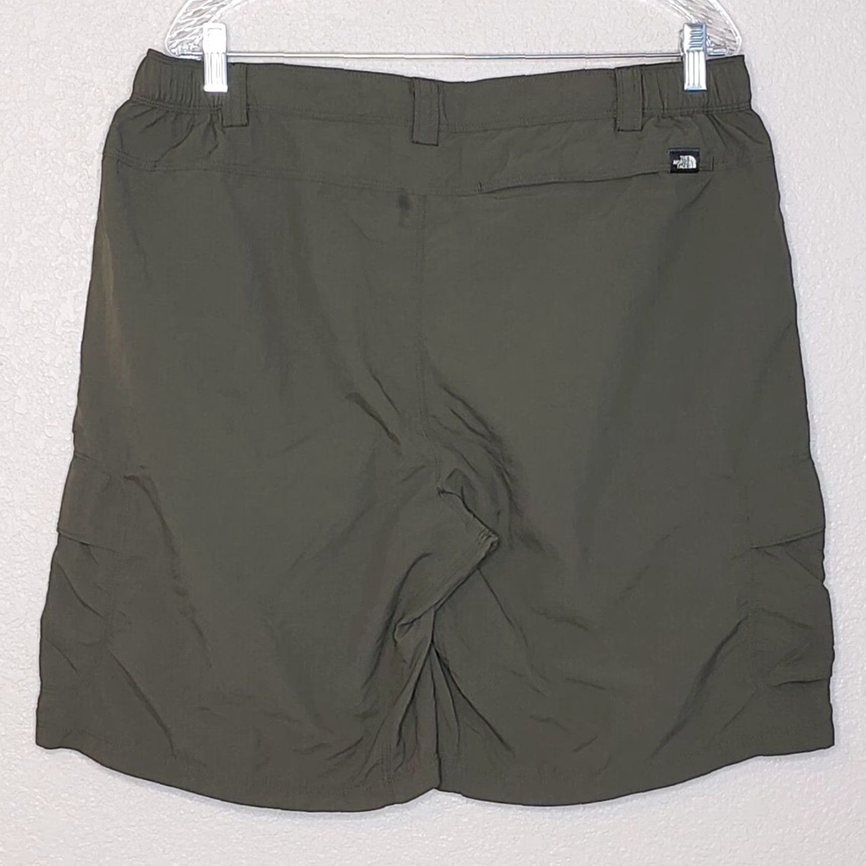 The North Face The North Face Mens Shorts Large Green Cargo Pocket Elastic Waist Moisture Wick Size US 33 - 2 Thumbnail
