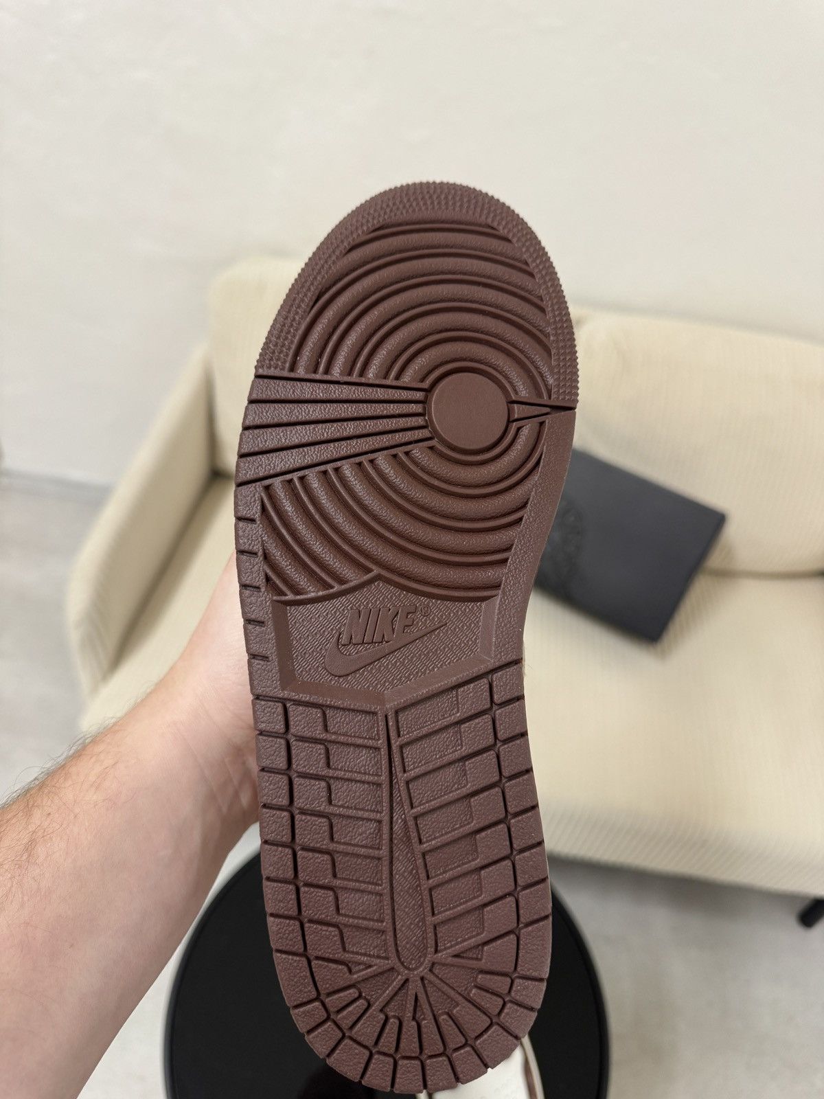 Nike Air Jordan 1 Low SE Size US 8 / EU 41 - 14 Thumbnail