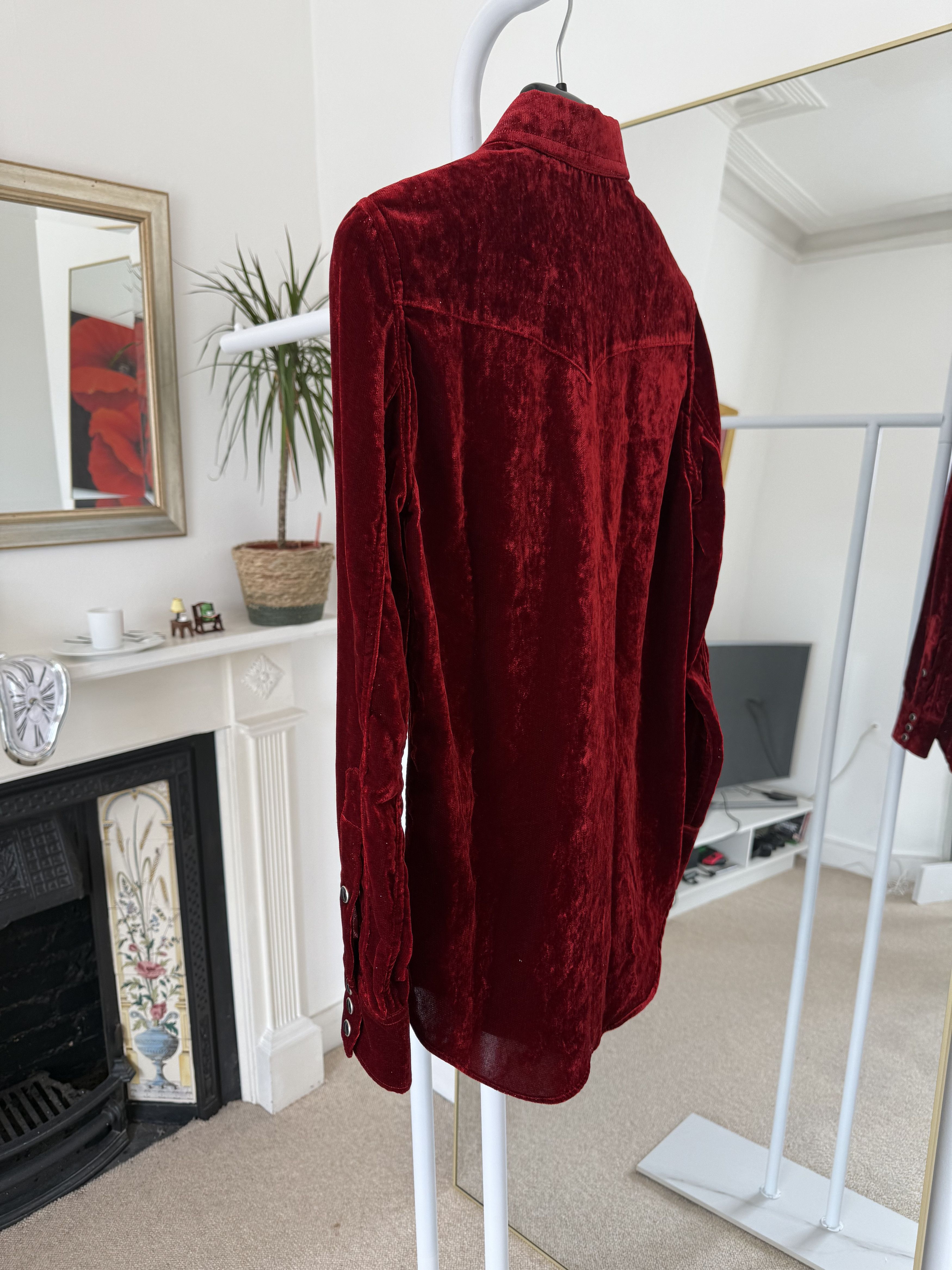 Hedi Slimane × Saint Laurent Paris FW16 Saint Laurent Glitter Red Velour Shirt Size XS / US 0-2 / IT 36-38 - 2 Thumbnail