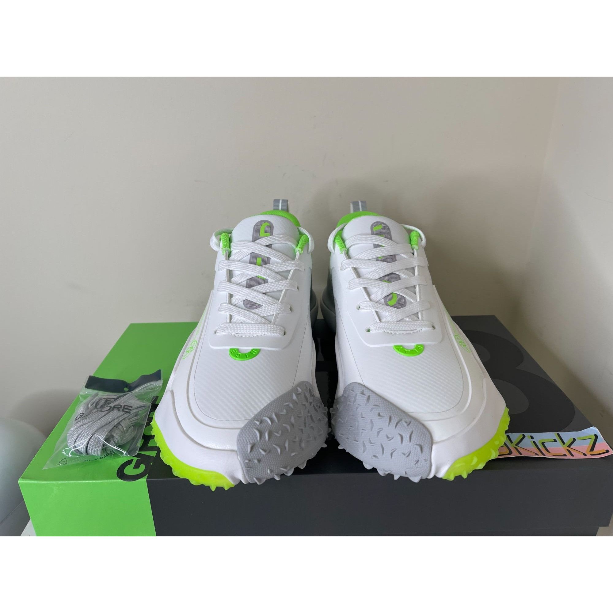 G/FORE G/FORE G/18 WHITE NIMBUS GECKO GOLF SHOES MENS 9.5US Size US 9.5 / EU 42-43 - 2 Thumbnail