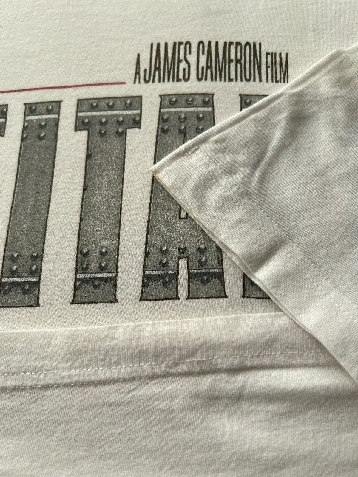 Vintage Vintage 1998 Titanic Leonardo Dicaprio Movie White T-shirt Size US XL / EU 56 / 4 - 8 Thumbnail