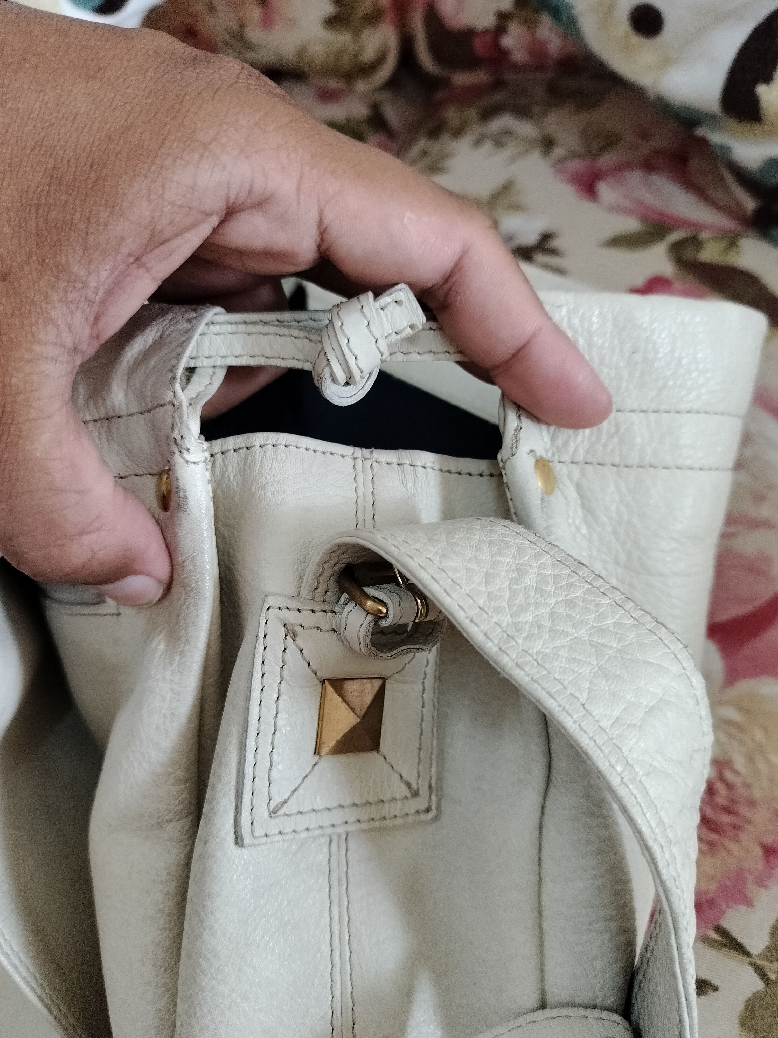 Givenchy Vintage Givenchy Life leather sling bag Size ONE SIZE - 10 Thumbnail