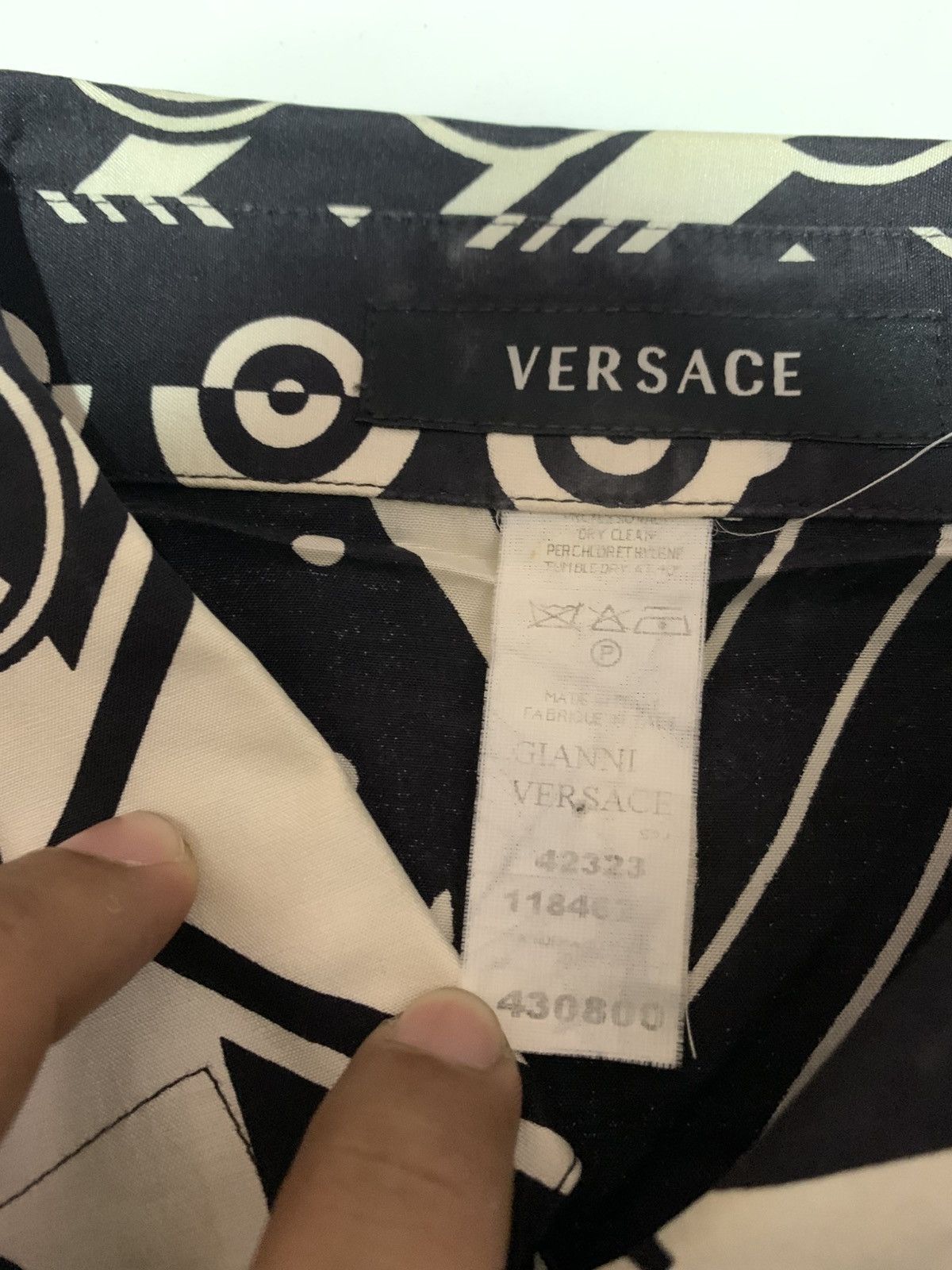 Versace 🐍 Gianni Versace Silk Shirt Size US M / EU 48-50 / 2 - 7 Thumbnail