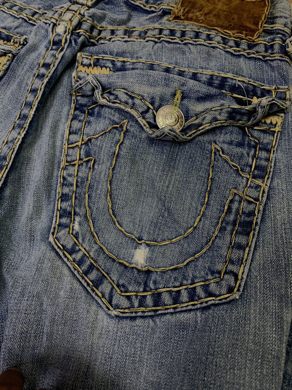 True Religion True Religion Ripped Denim Size US 33 - 6 Thumbnail