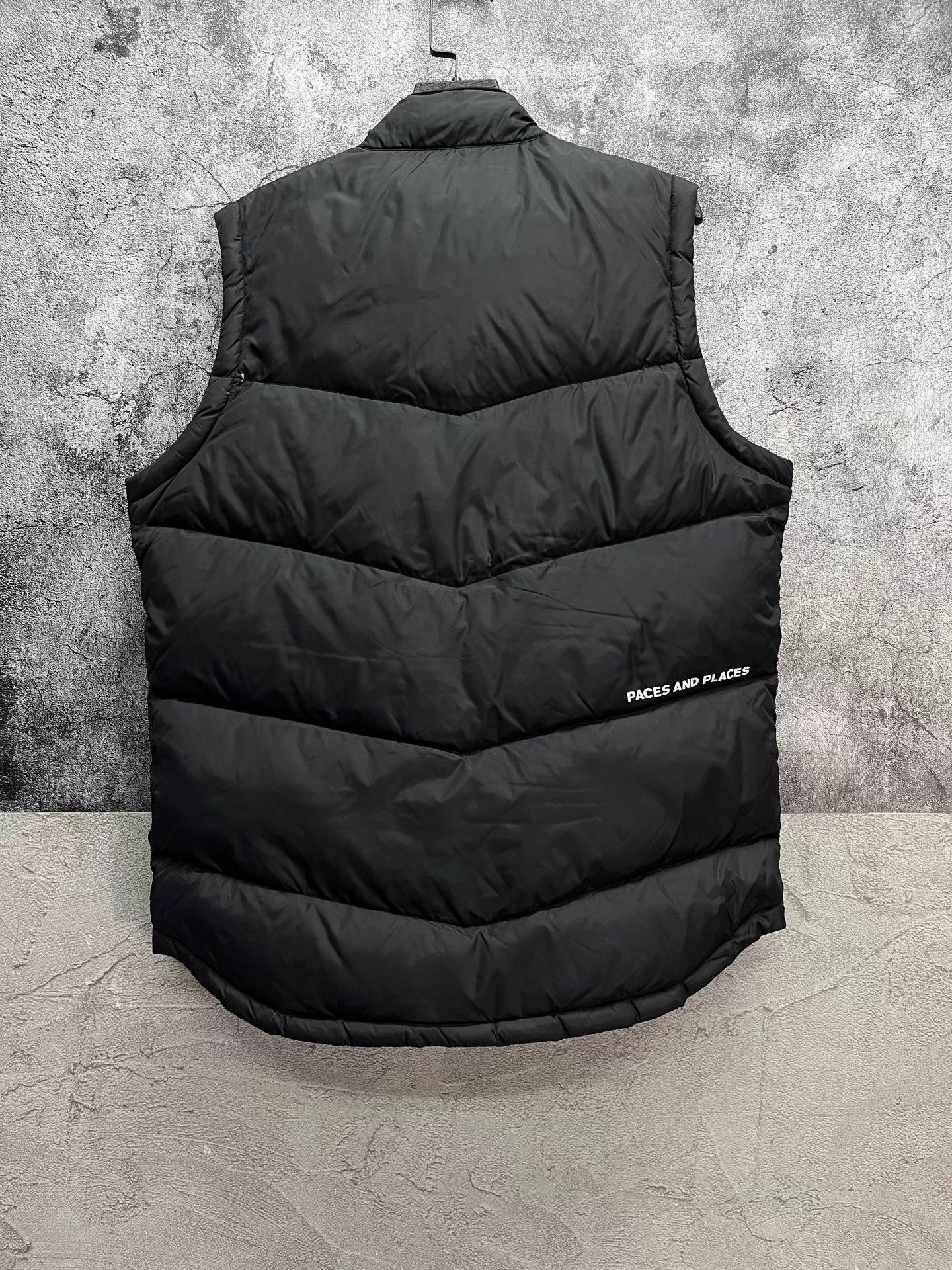 Madness Madness Tech Multi-pocket Down Vest Size M New Worn Once Size M / US 6-8 / IT 42-44 - 2 Thumbnail