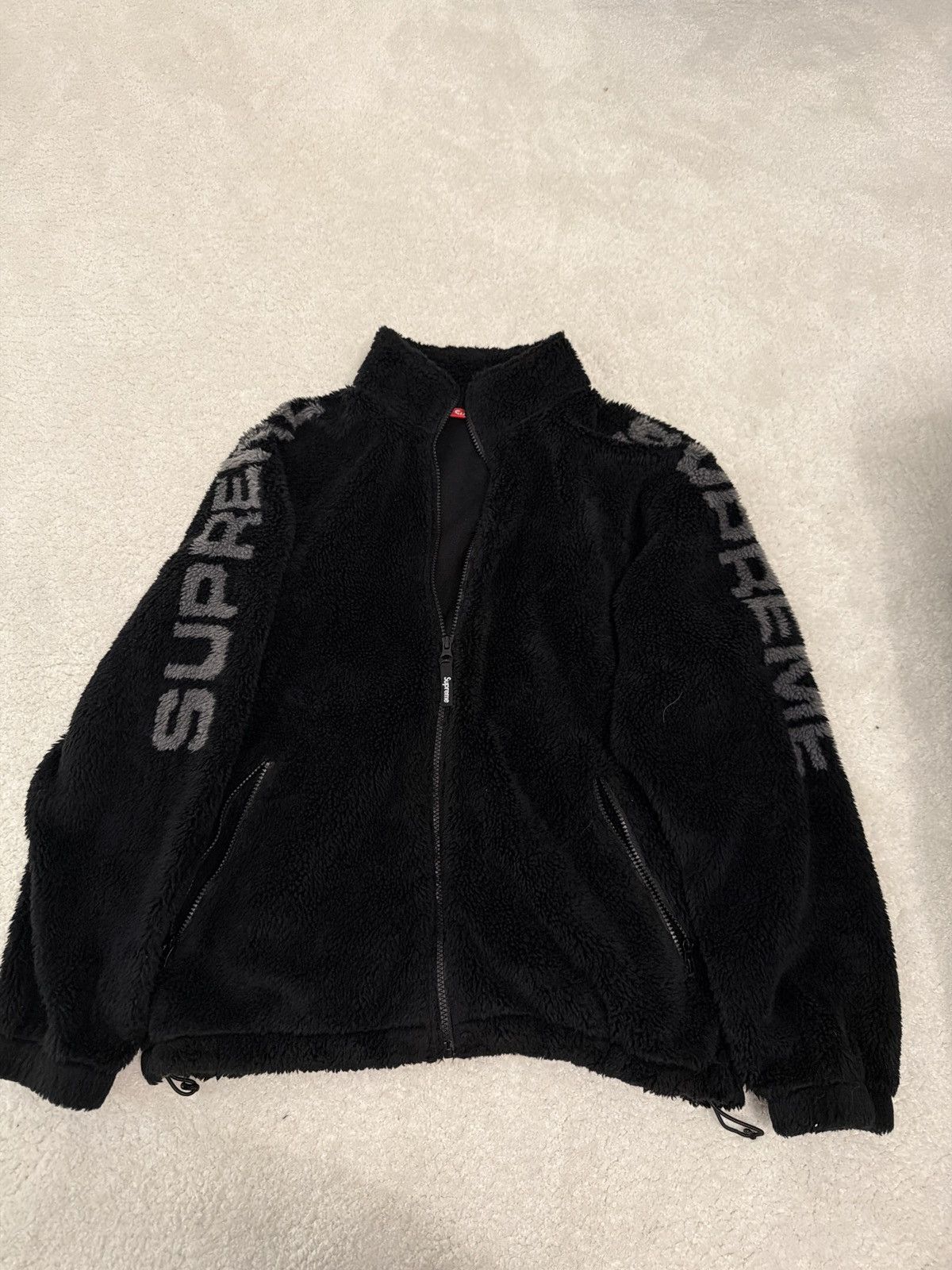 Supreme Shoulder Logo Fleece Jacket – Black (Size M)