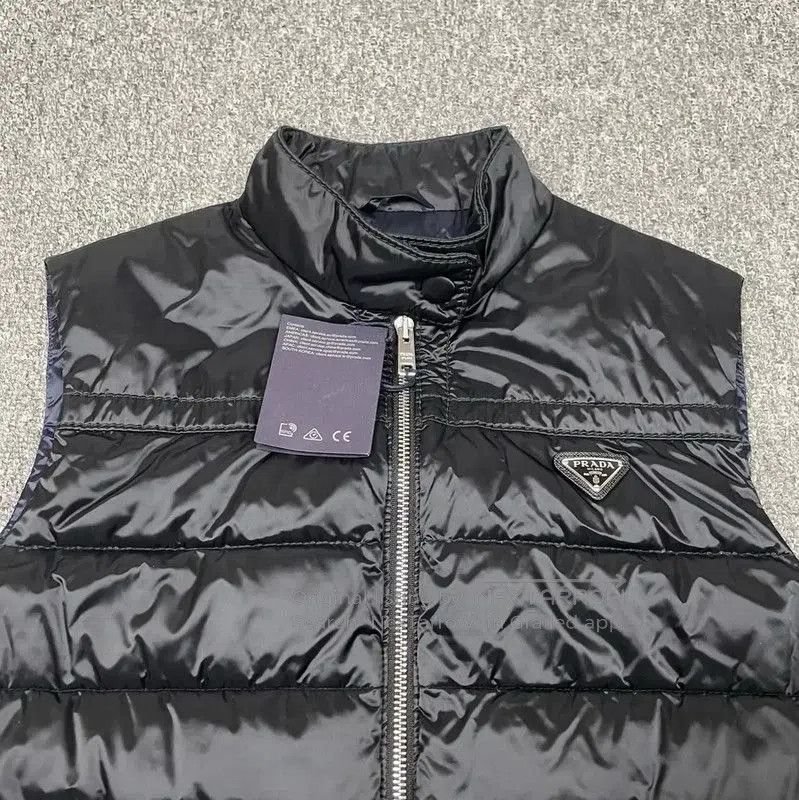Prada Prada Black Polyester Men's Vest. Size US S / EU 44-46 / 1 - 2 Thumbnail