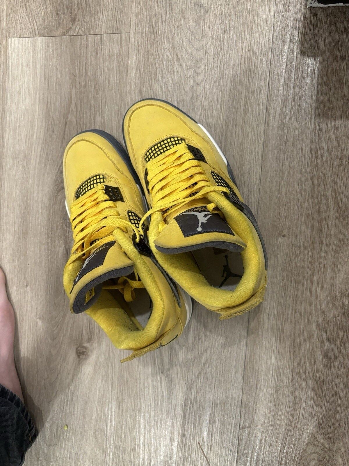 Jordan Brand Air Jordan 4 Retro Lightning Size US 8 / EU 41 - 3 Thumbnail