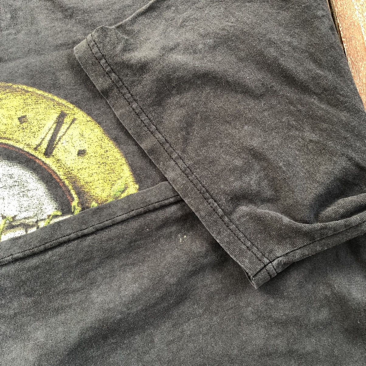 Band Tees Vintage 2000 Guns N Roses Distressed T Shirt Size US XXL / EU 58 / 5 - 8 Thumbnail
