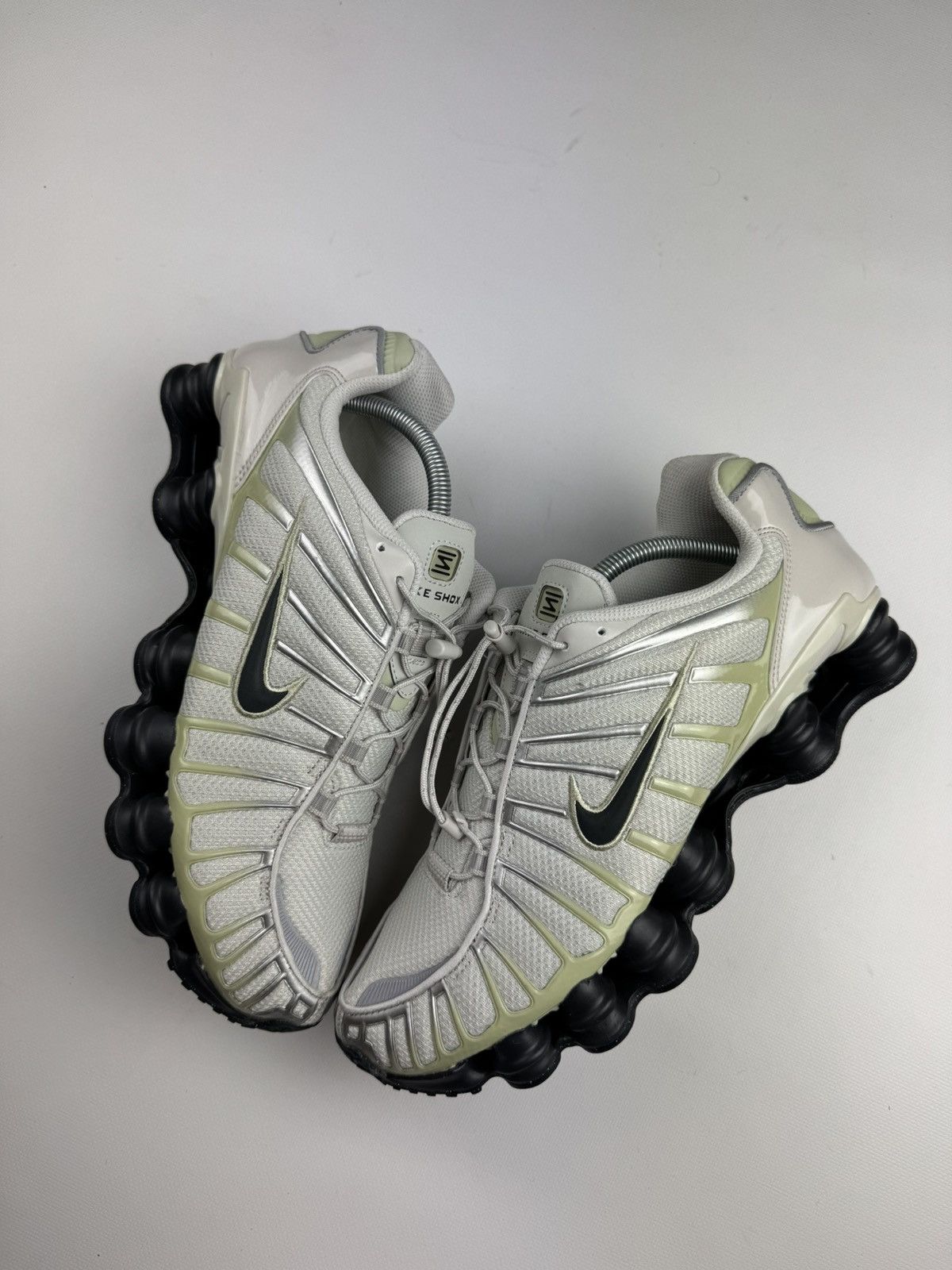 Nike Nike Shox TL Olive Aura US10,5 Size US 10.5 / EU 43-44 - 6 Thumbnail