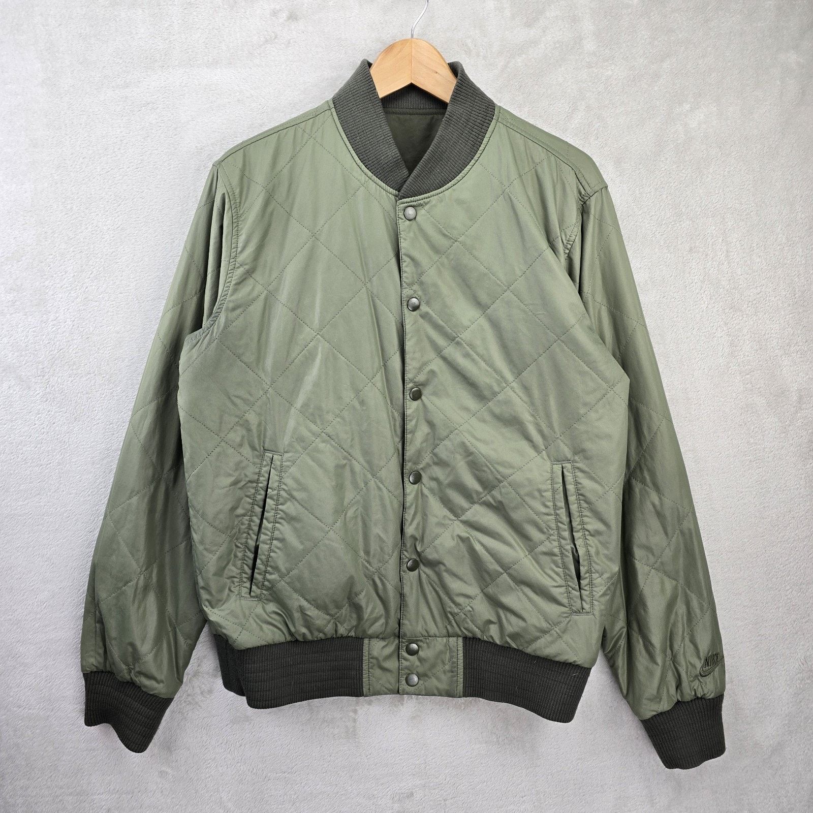 Nike Vtg Nike Reversible Bomber Jacket Mens Medium Y2K Gray Tag Size US M / EU 48-50 / 2 - 10 Thumbnail