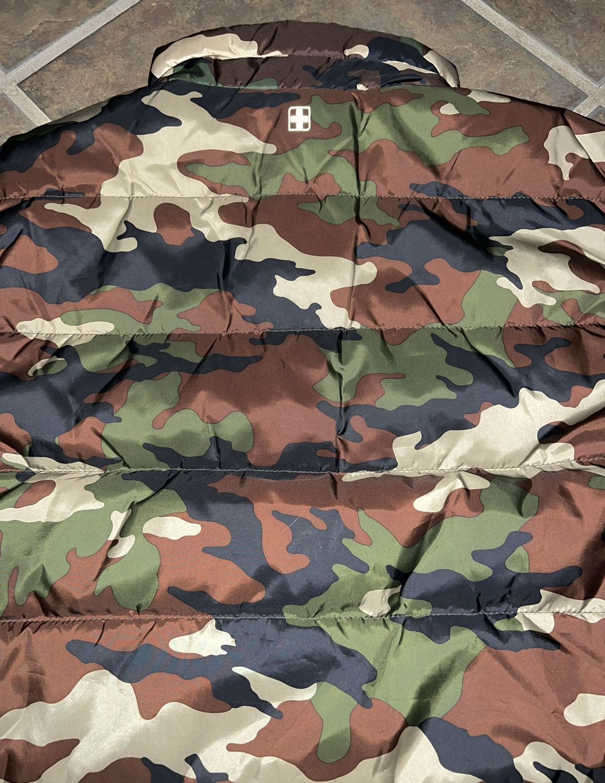 Swissgear SWISSTECH PUFFER CAMO VEST Size US M / EU 48-50 / 2 - 9 Thumbnail