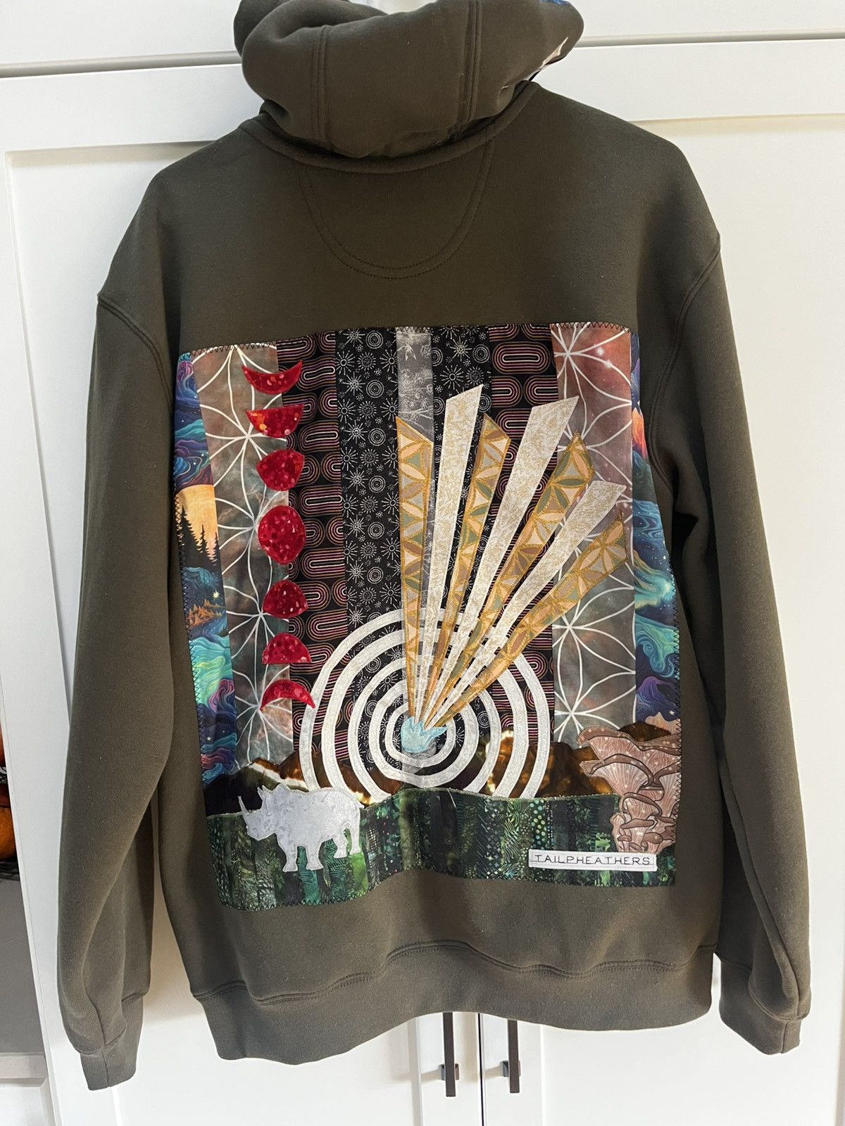 Carhartt Custom Embroidered Psychedelic Carhartt Hoodie (1/1) Size US L / EU 52-54 / 3 - 2 Thumbnail