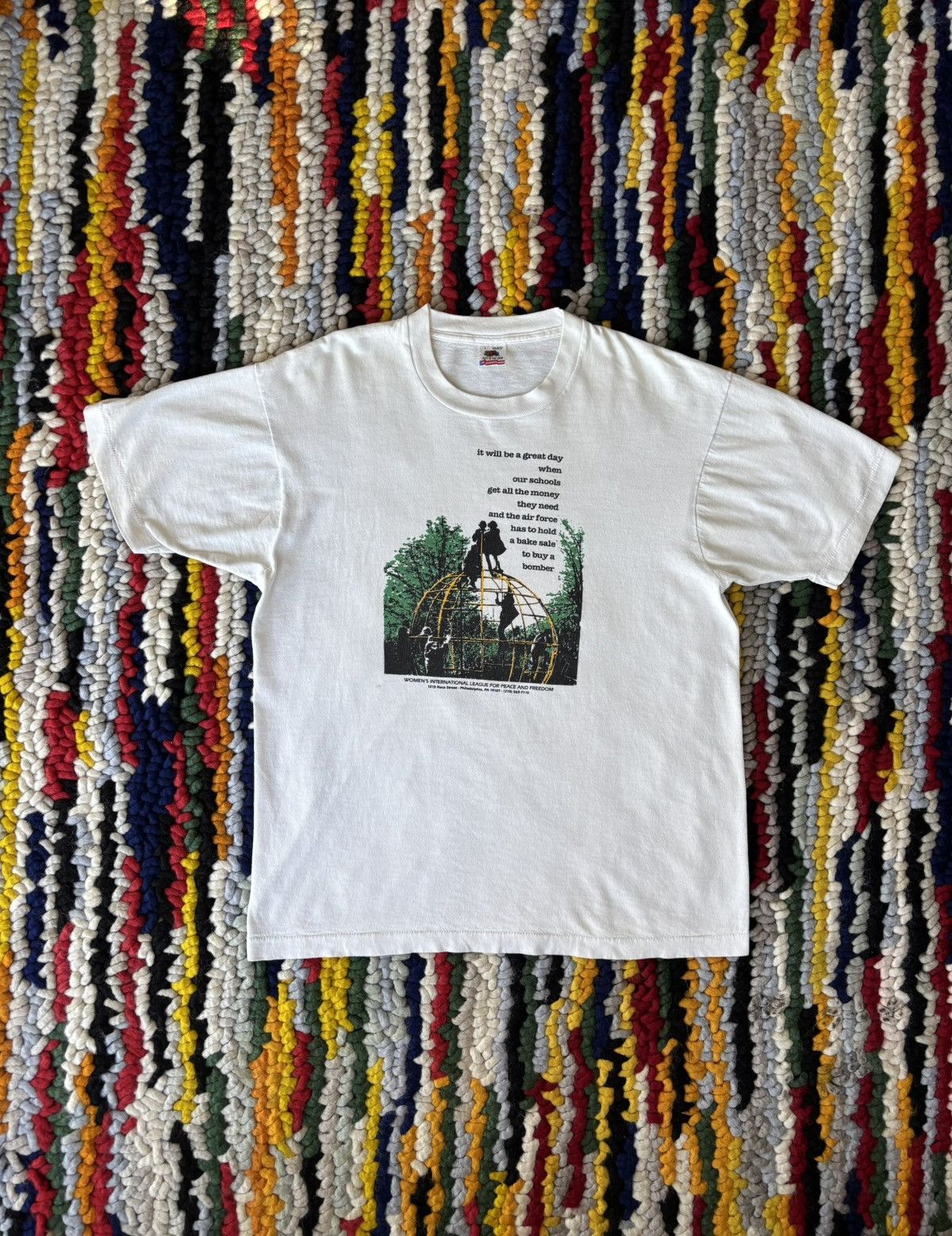 Vintage Vintage Rare Anti War Womens Club Tee Shirt Size US L / EU 52-54 / 3 - 1 Thumbnail