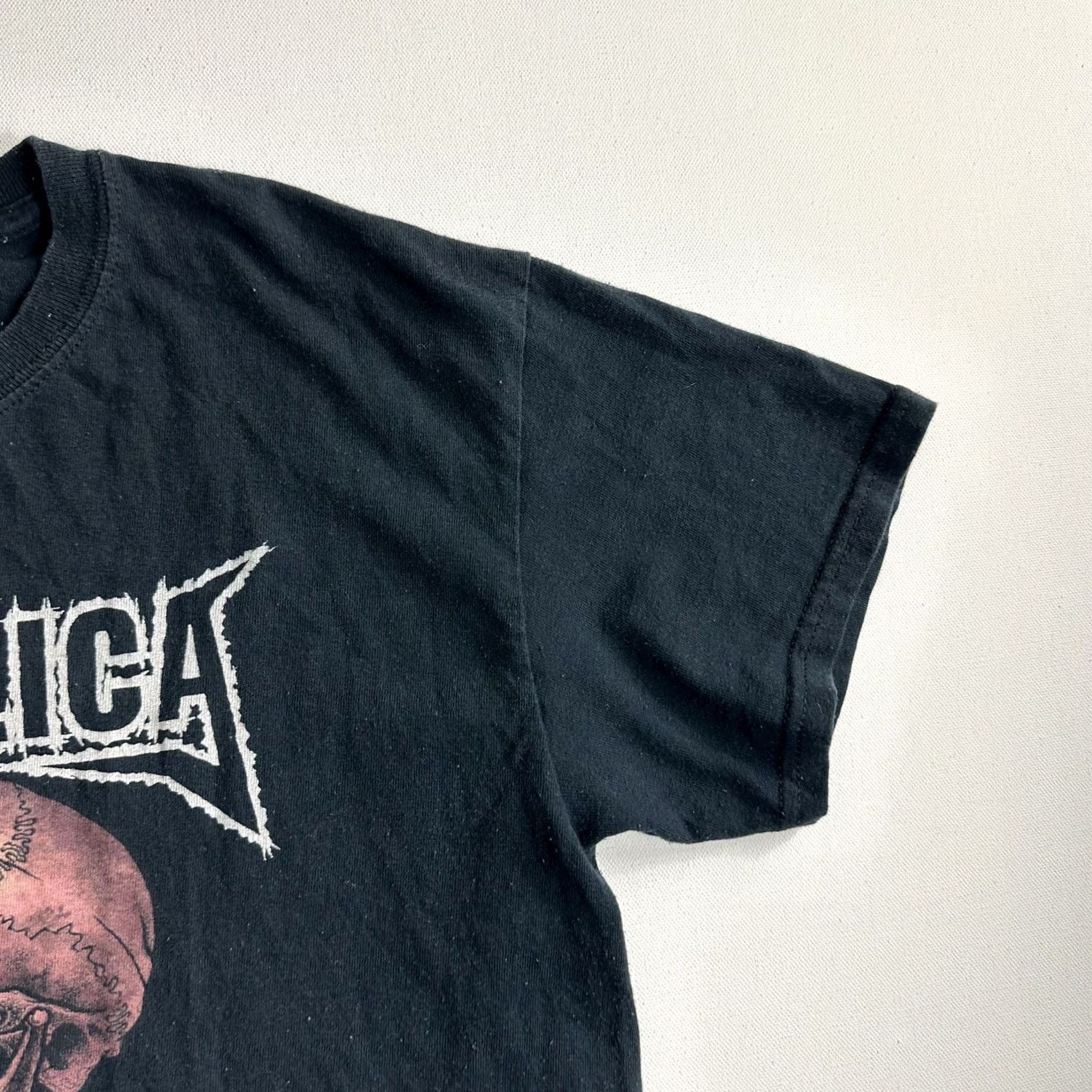 Vintage Metallica 2004 Madly In Anger With The World Tour Mens Size M Shirt Size US M / EU 48-50 / 2 - 3 Thumbnail
