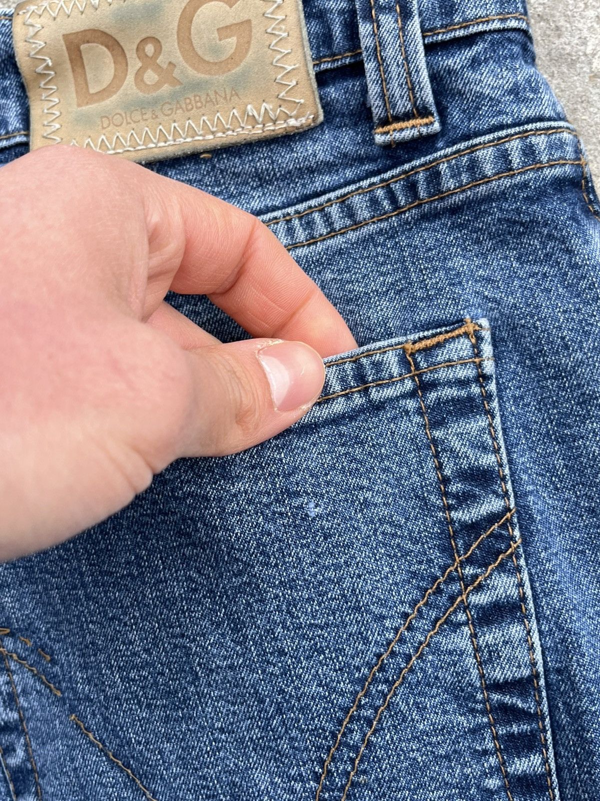 Dolce & Gabbana × Japanese Brand D&G Vintage Dolce & Gabbana Distressed Denim Straight Jeans Size US 32 / EU 48 - 10 Thumbnail